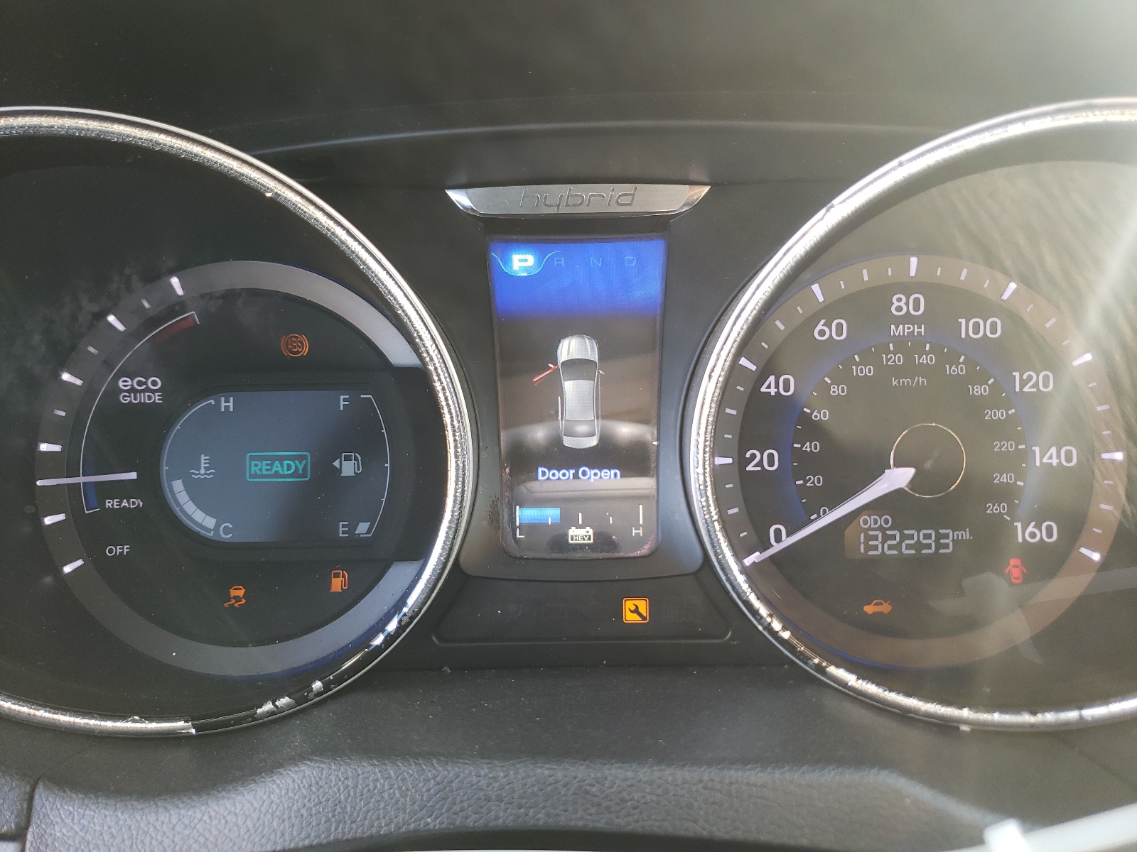 Photo 8 from auction – 2013 HYUNDAI SONATA HYB with VIN KMHEC4A46DA069678