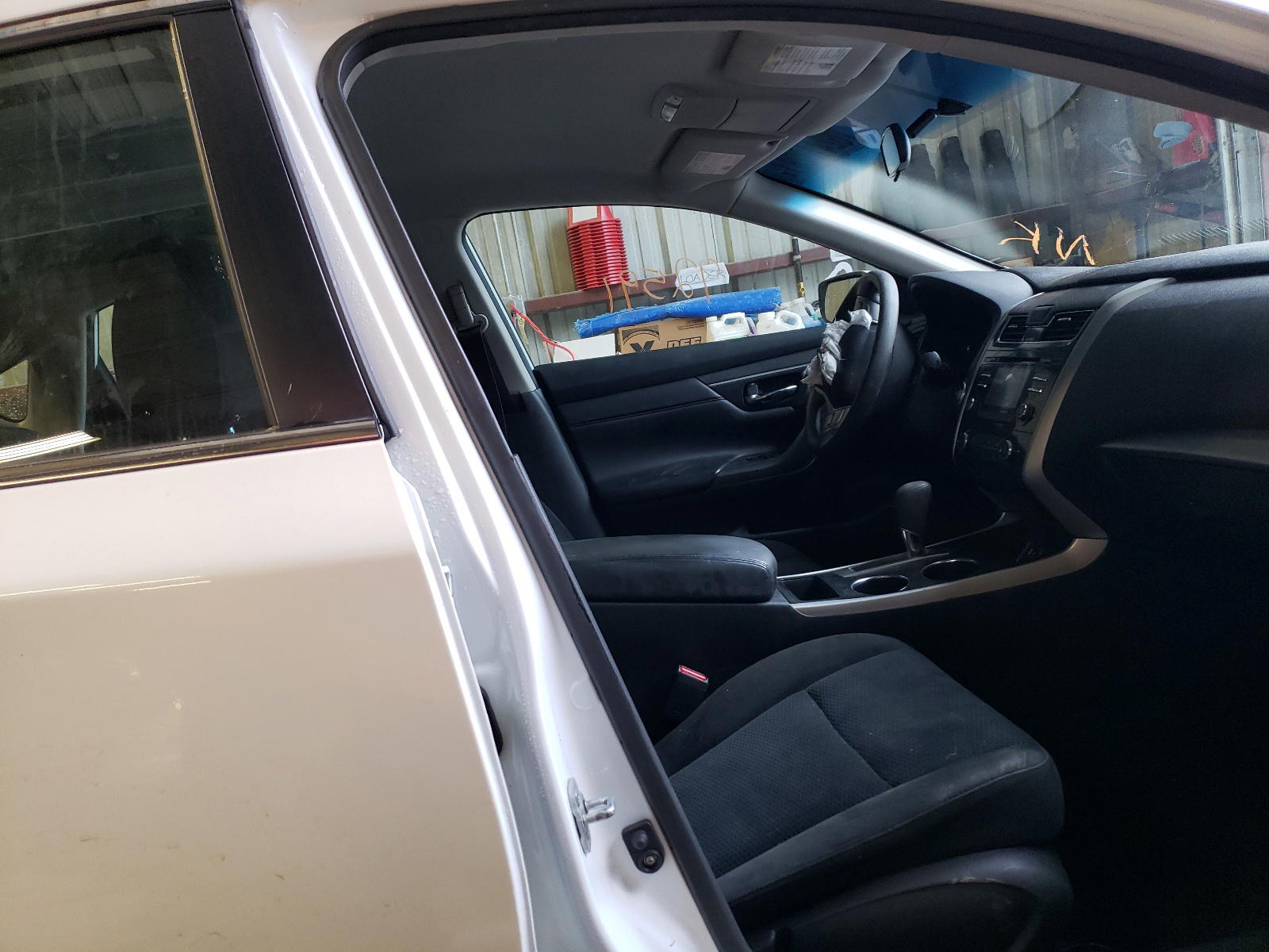 Photo 5 from auction – 2015 NISSAN ALTIMA with VIN 1N4AL3AP7FC572866