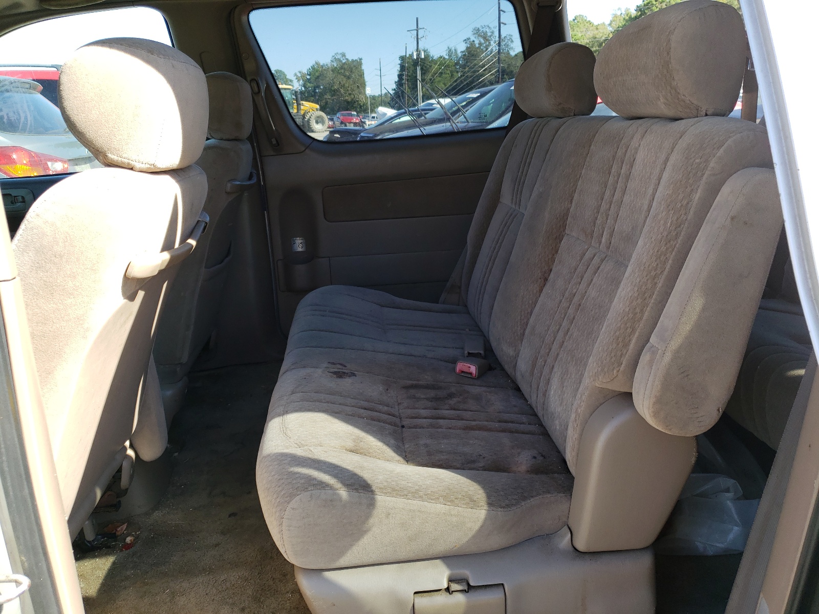 Photo 6 from auction – 2002 TOYOTA SIENNA CE with VIN 4T3ZF19C22U481151