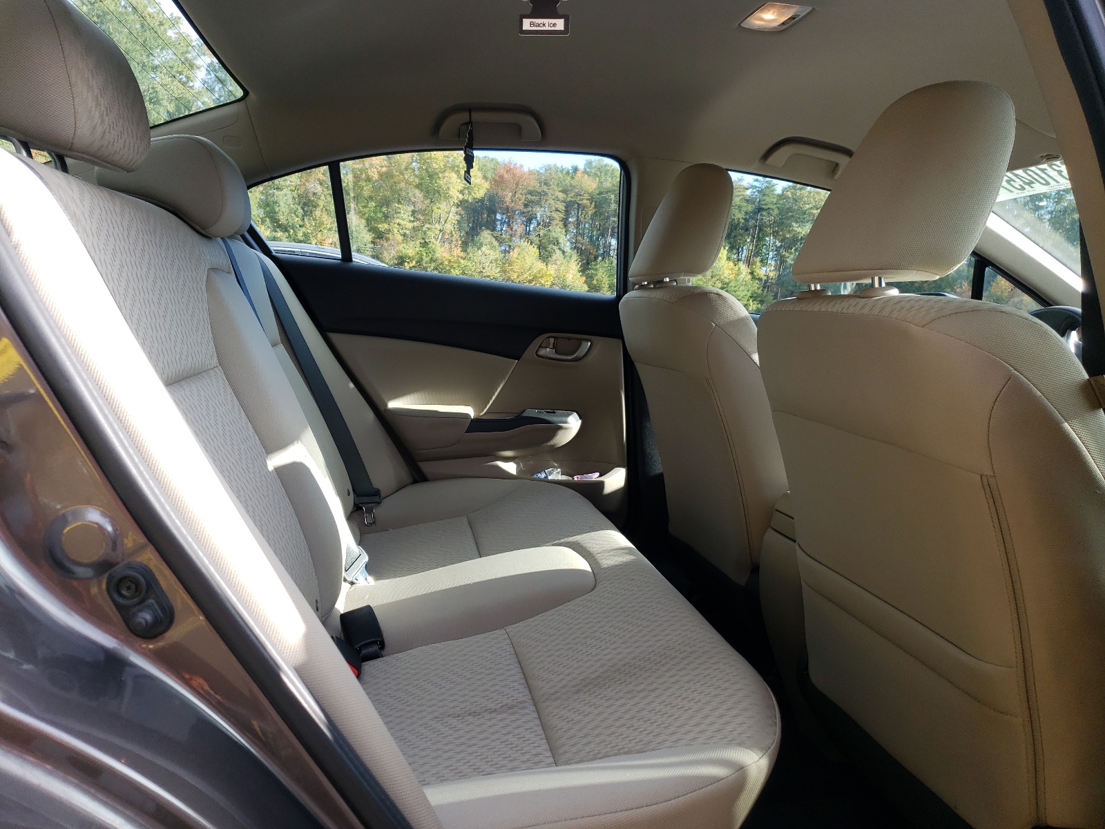 Photo 6 from auction – 2015 HONDA CIVIC LX with VIN 19XFB2F50FE087238