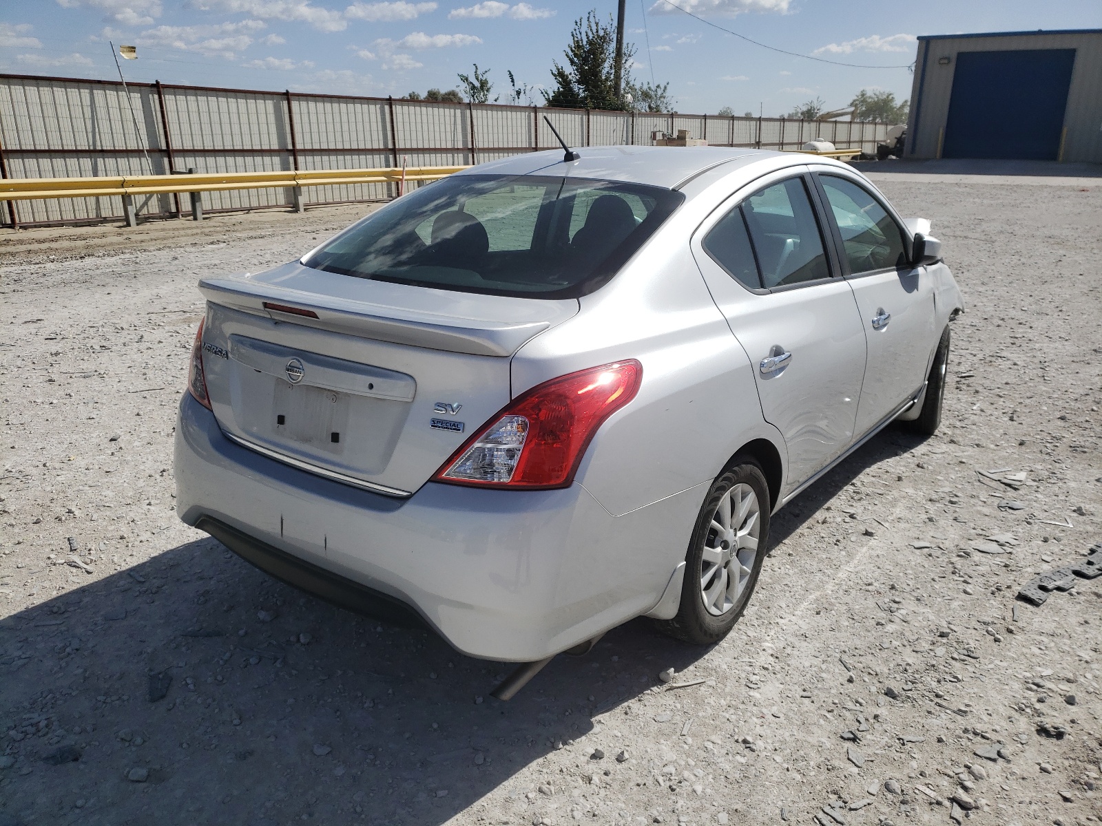 Photo 4 from auction – 2018 NISSAN VERSA S with VIN 3N1CN7AP2JL884159