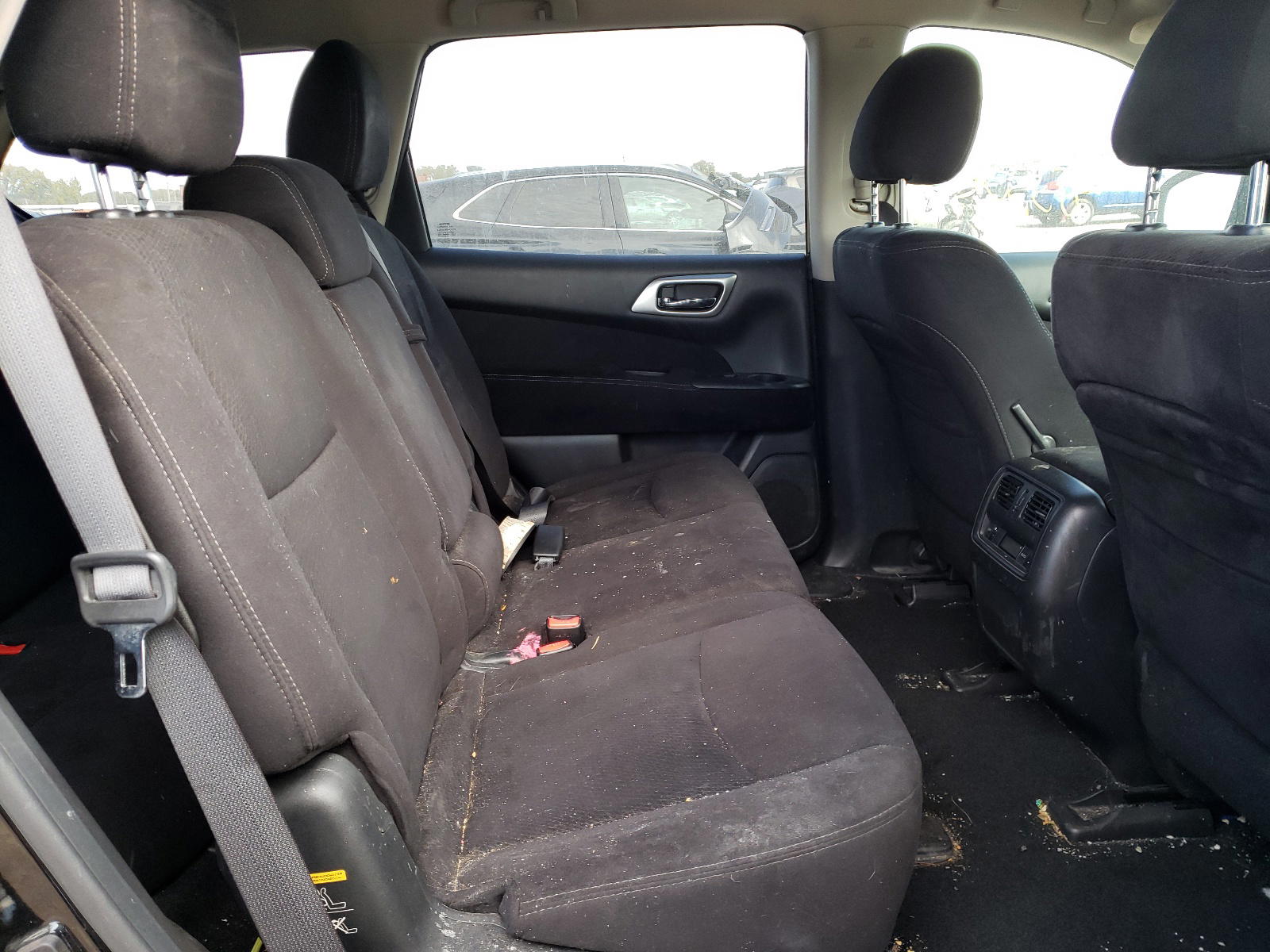 Photo 6 from auction – 2013 NISSAN PATHFINDER with VIN 5N1AR2MN4DC670890