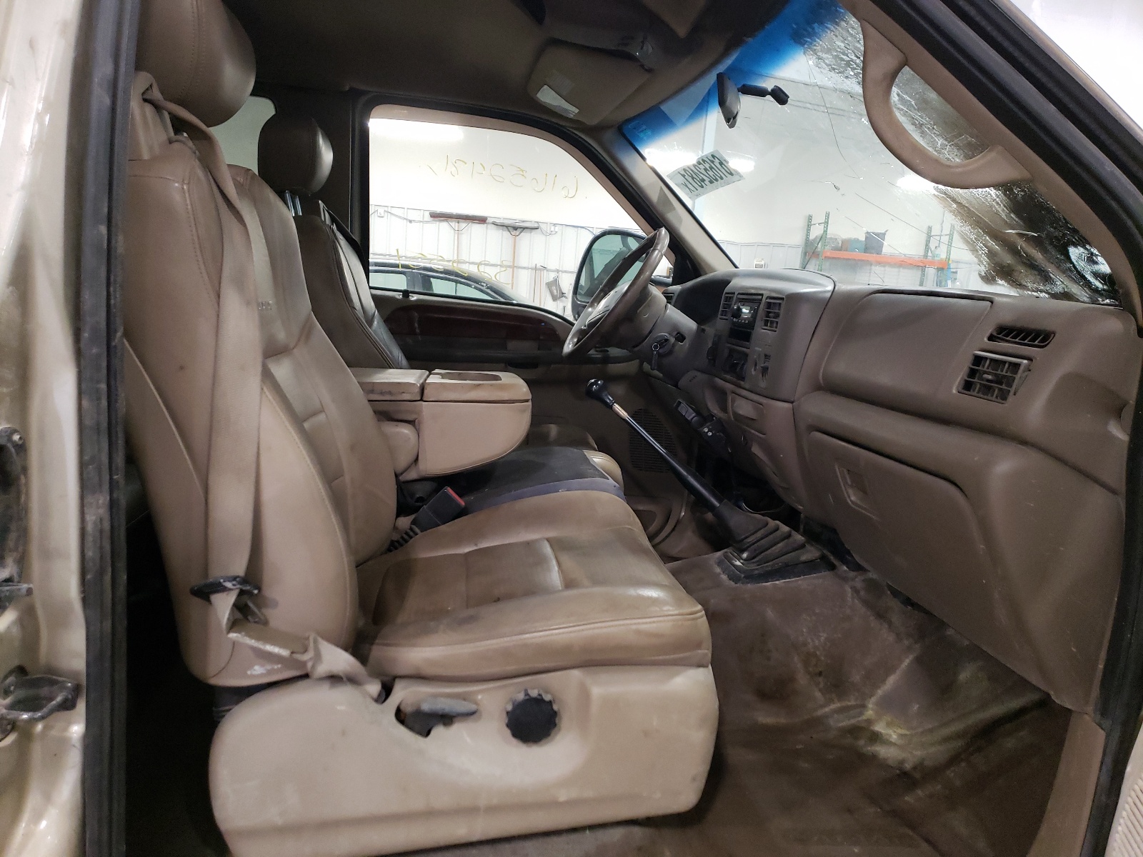 Photo 5 from auction – 2001 FORD F250 SUPER with VIN 1FTNX21F81EC40563