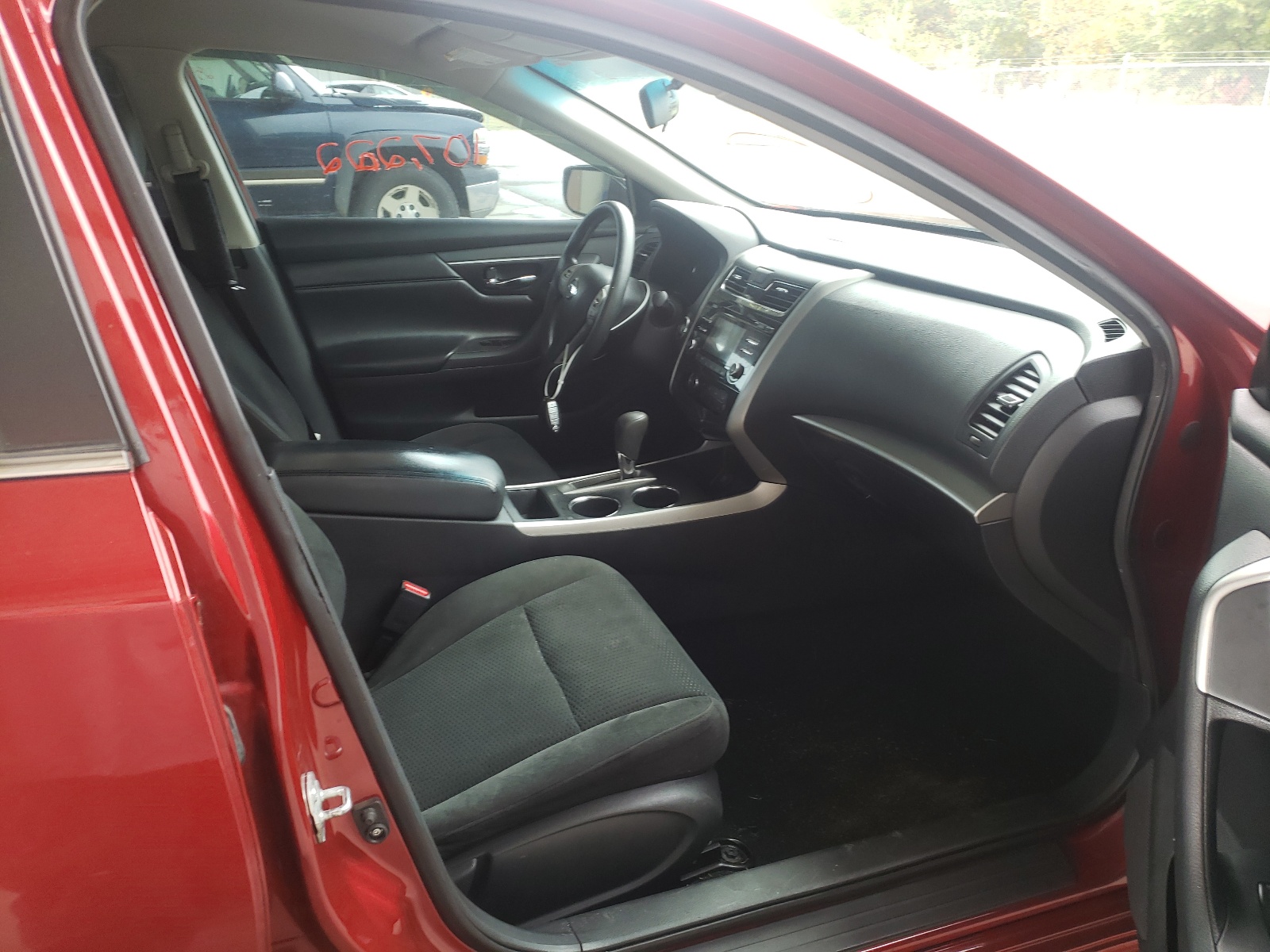 Фото 5 с аукциона – 2015 NISSAN ALTIMA 2.5 с VIN 1N4AL3AP1FC410134