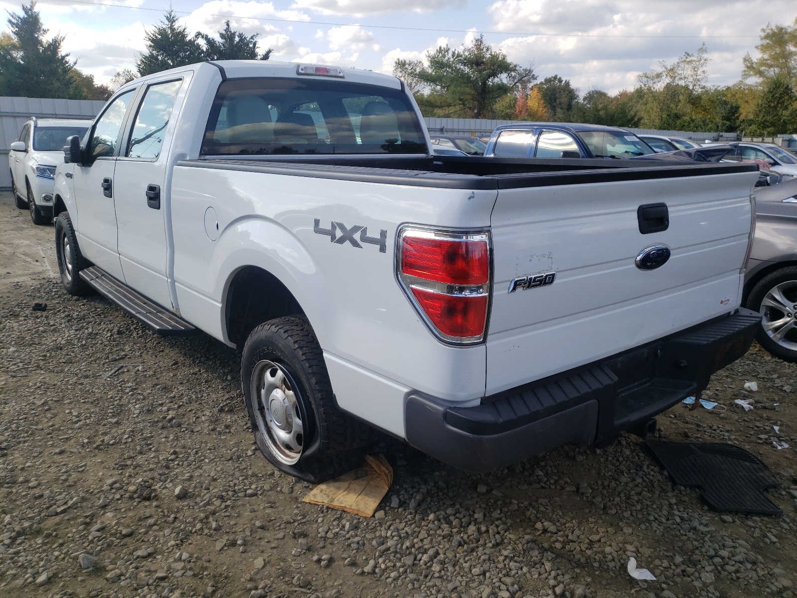 Photo 3 from auction – 2010 FORD F150 SUPER with VIN 1FTFW1E87AKE40915