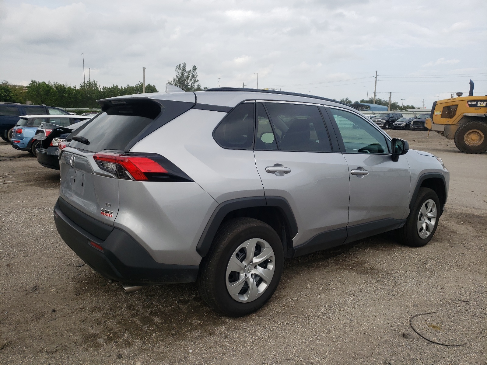 Photo 4 from auction – 2021 TOYOTA RAV4 LE with VIN 2T3H1RFV3MC106839