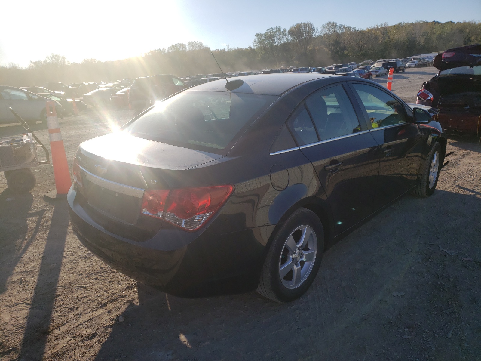 Photo 4 from auction – 2015 CHEVROLET CRUZE LT with VIN 1G1PC5SB0F7161605