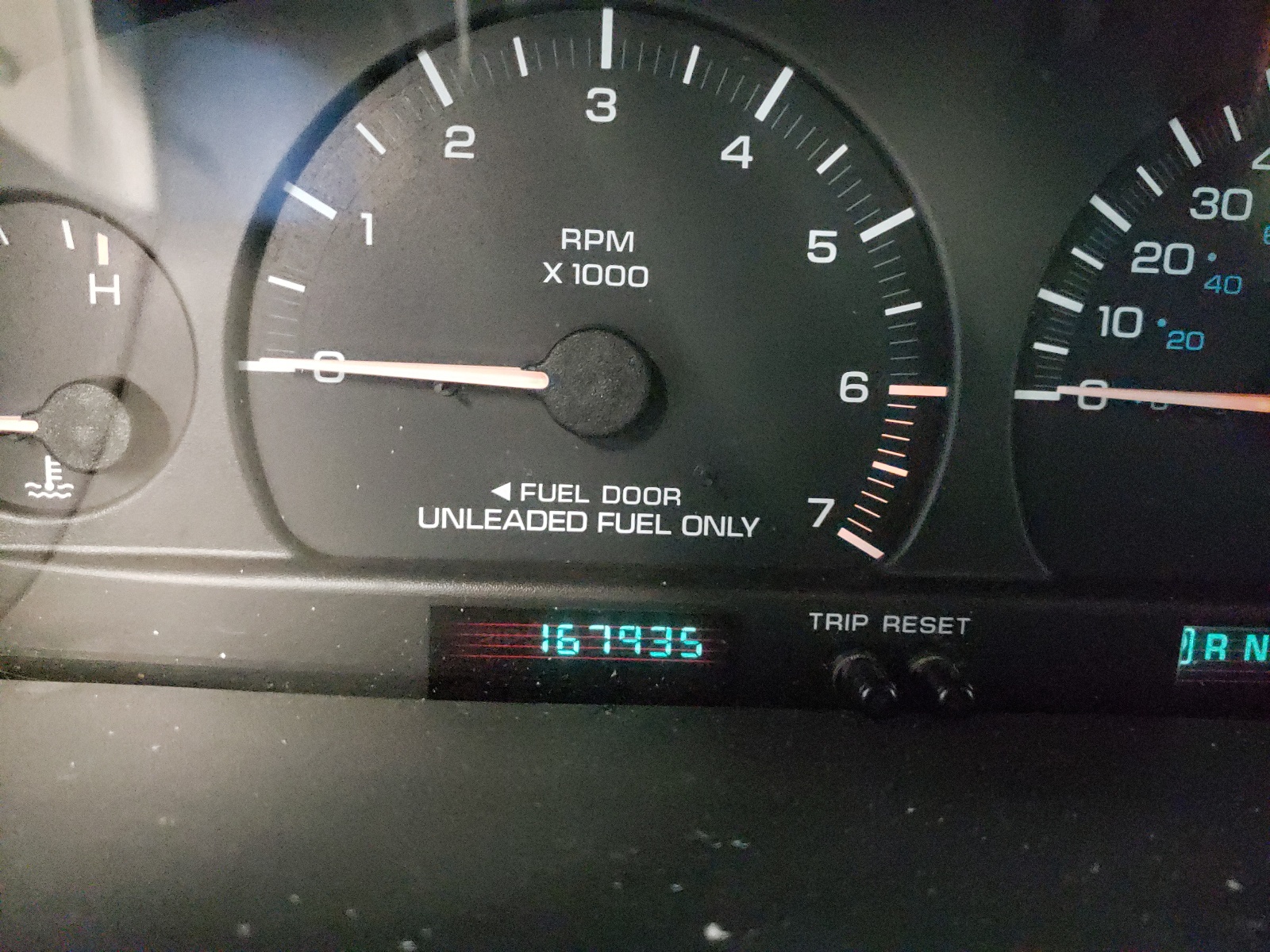 Photo 8 from auction – 1998 DODGE GRAND CARA with VIN 1B4GP44G1WB545840