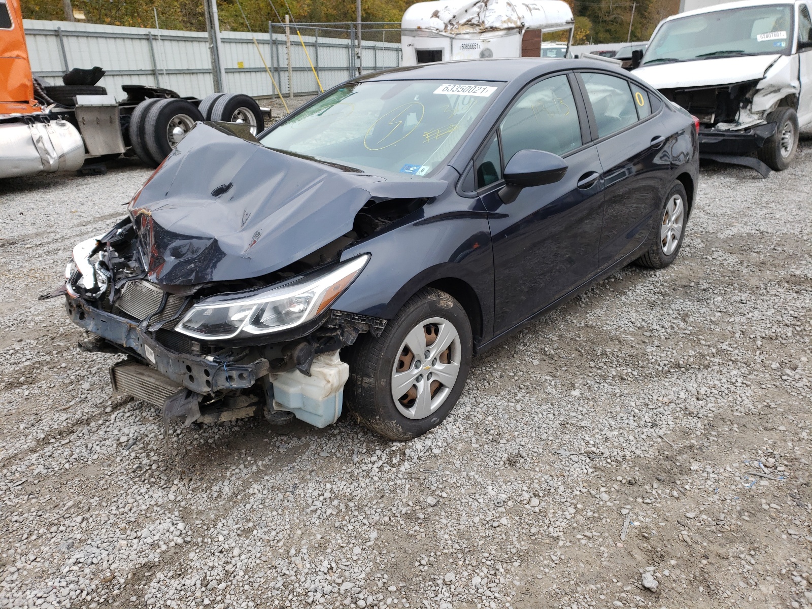 Photo 2 from auction – 2016 CHEVROLET CRUZE LS with VIN 1G1BC5SM4G7313611