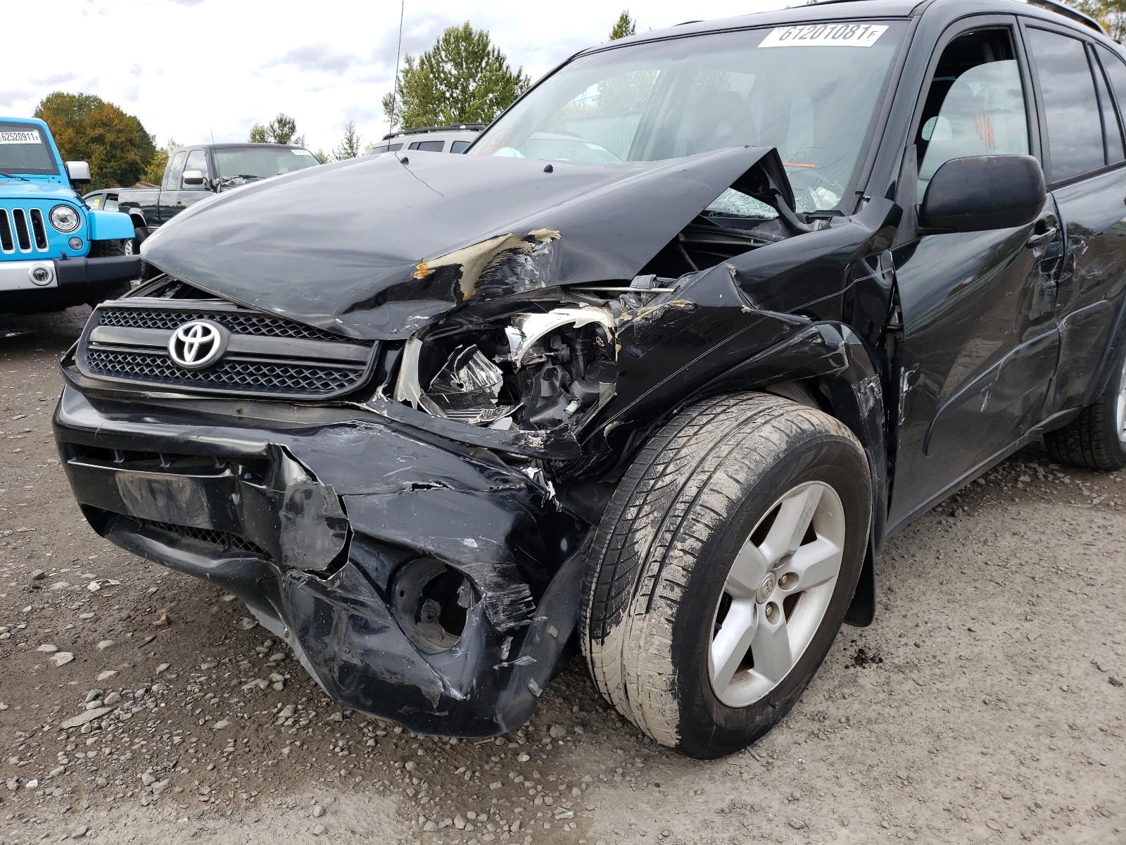 Photo 9 from auction – 2005 TOYOTA RAV4 with VIN JTEHD20VX50044489