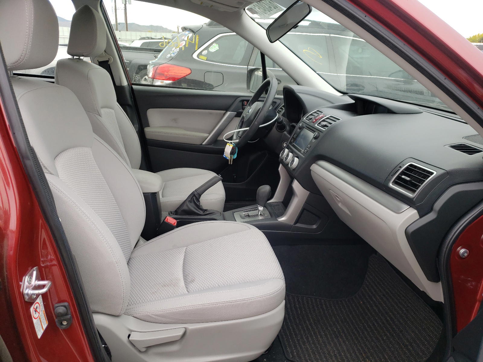 Photo 5 from auction – 2016 SUBARU FORESTER 2 with VIN JF2SJAAC0GH519731