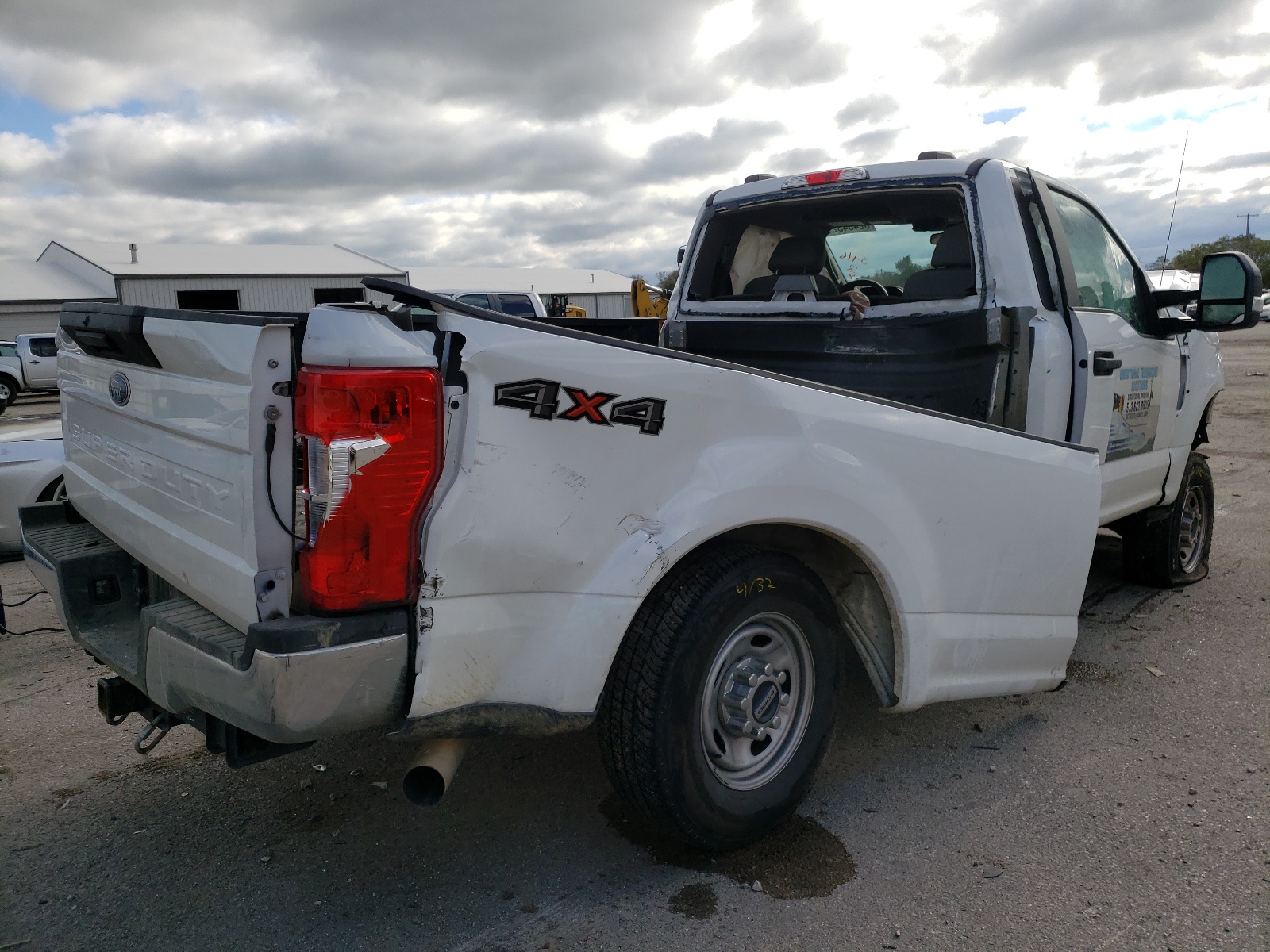 Снимка 4 от търг – 2020 FORD F250 SUPER с VIN 1FTBF2B65LEE83416