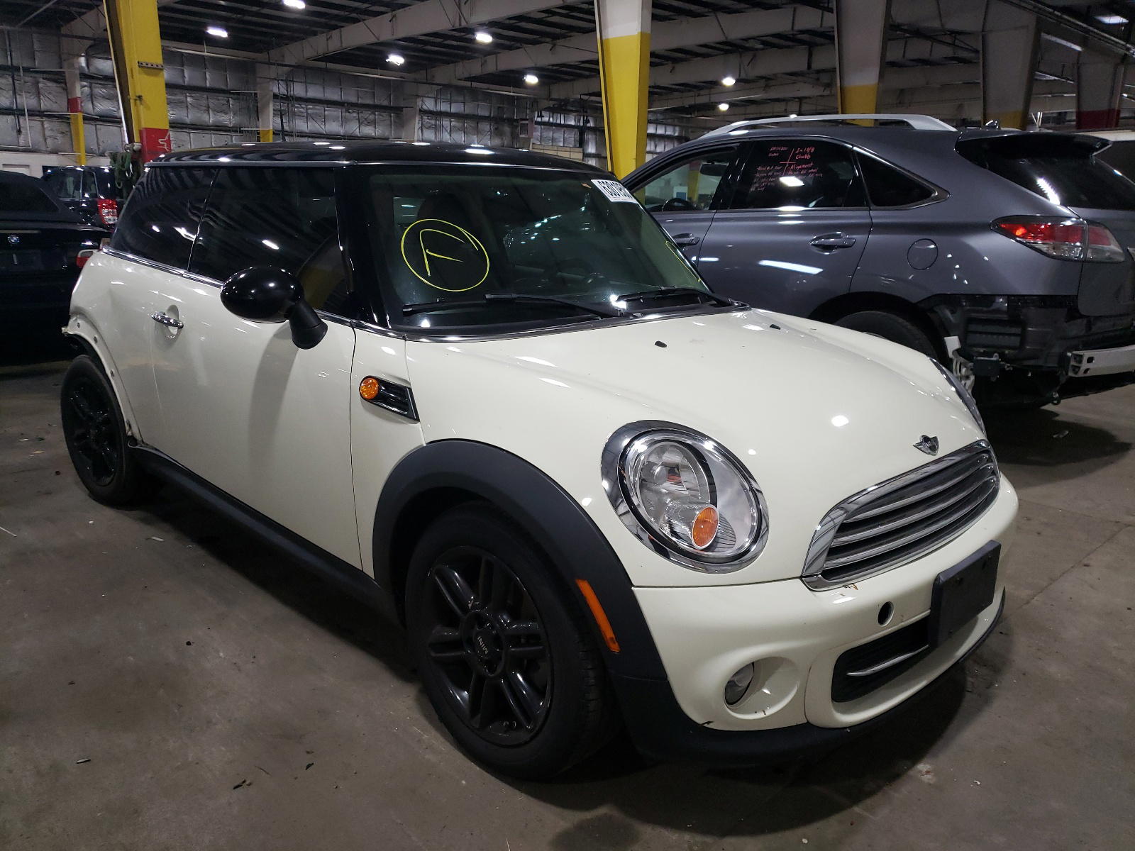 MINI COOPER 2013 with VIN WMWSU3C53DT370267 - Photo from auction