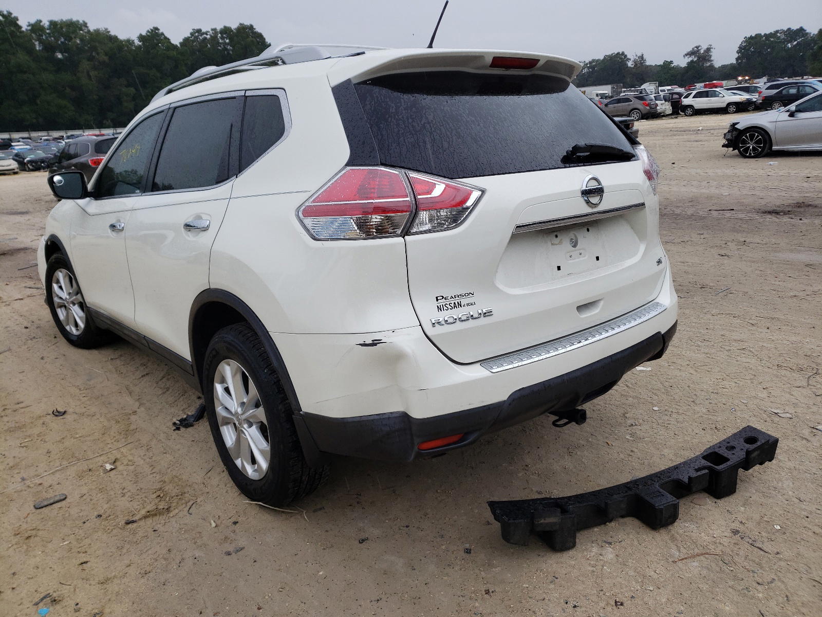 Photo 3 from auction – 2015 NISSAN ROGUE S with VIN 5N1AT2MT7FC767147