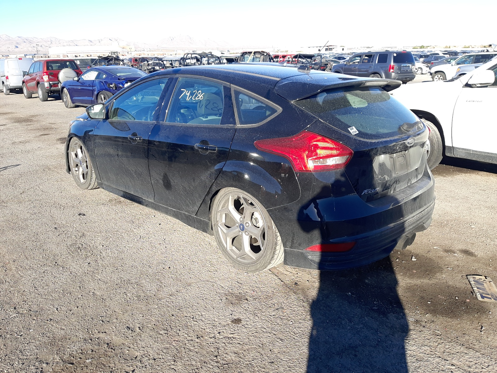 Photo 3 from auction – 2018 FORD FOCUS ST with VIN 1FADP3L9XJL332106