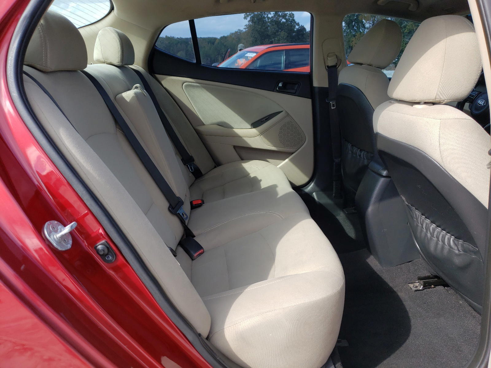 Photo 6 from auction – 2015 KIA OPTIMA LX with VIN 5XXGM4A74FG350146
