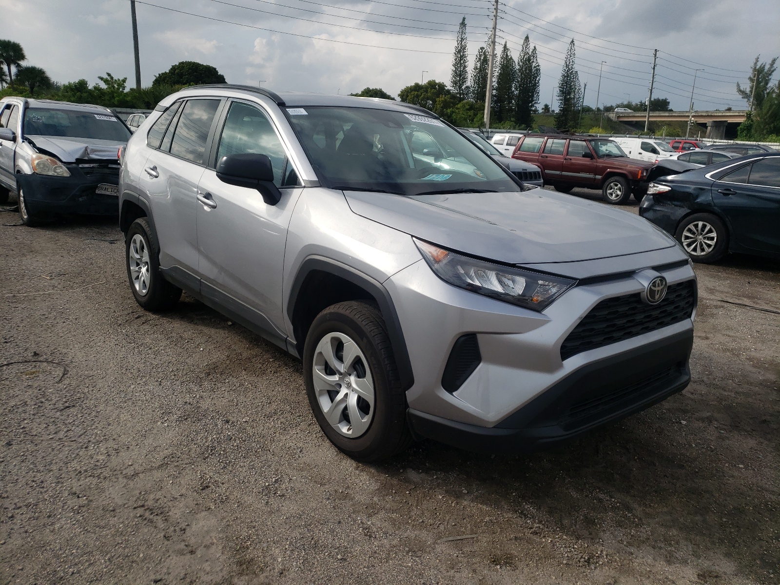 Photo 1 from auction – 2021 TOYOTA RAV4 LE with VIN 2T3H1RFV3MC106839