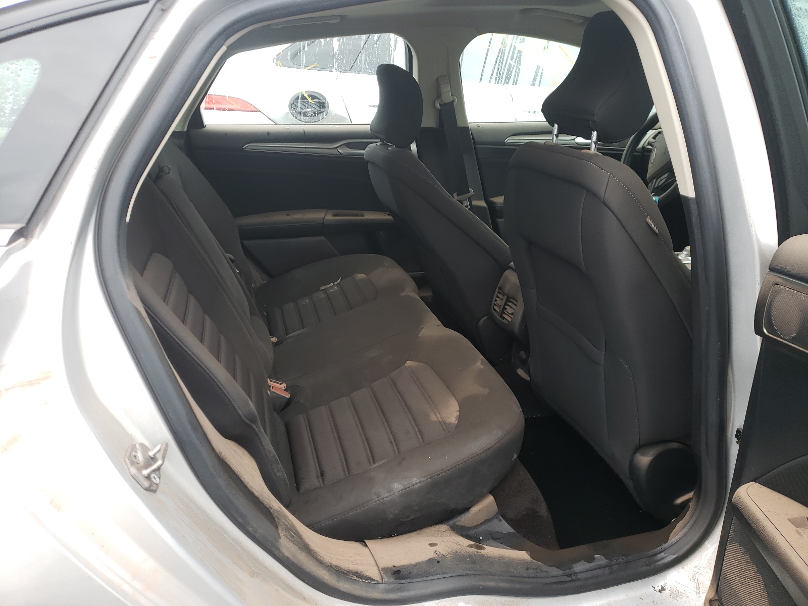 Photo 6 from auction – 2017 FORD FUSION SE with VIN 3FA6P0HD3HR107235