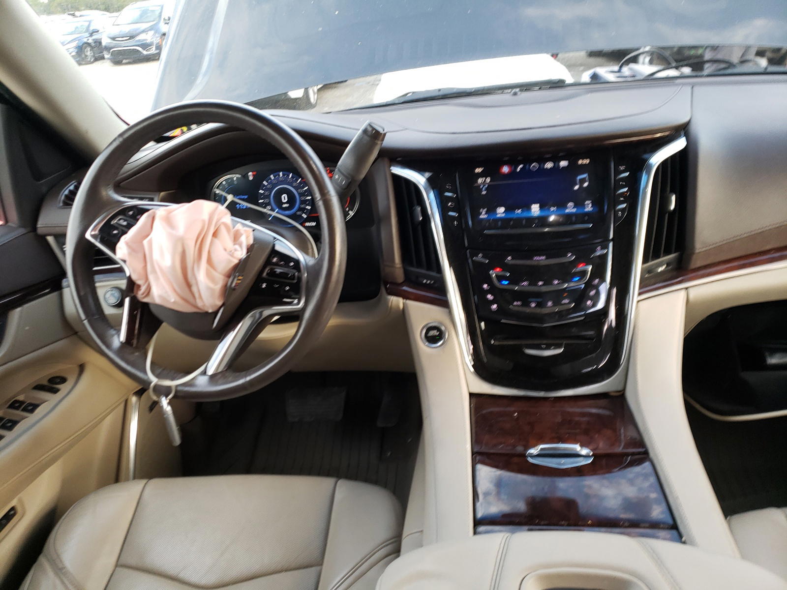 Photo 9 from auction – 2016 CADILLAC ESCALADE E with VIN 1GYS3HKJ4GR133493