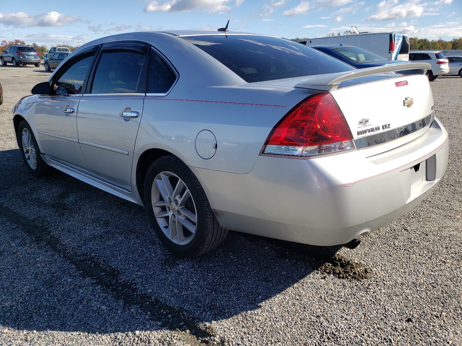 Photo 3 from auction – 2010 CHEVROLET IMPALA LTZ with VIN 2G1WC5EM3A1158406