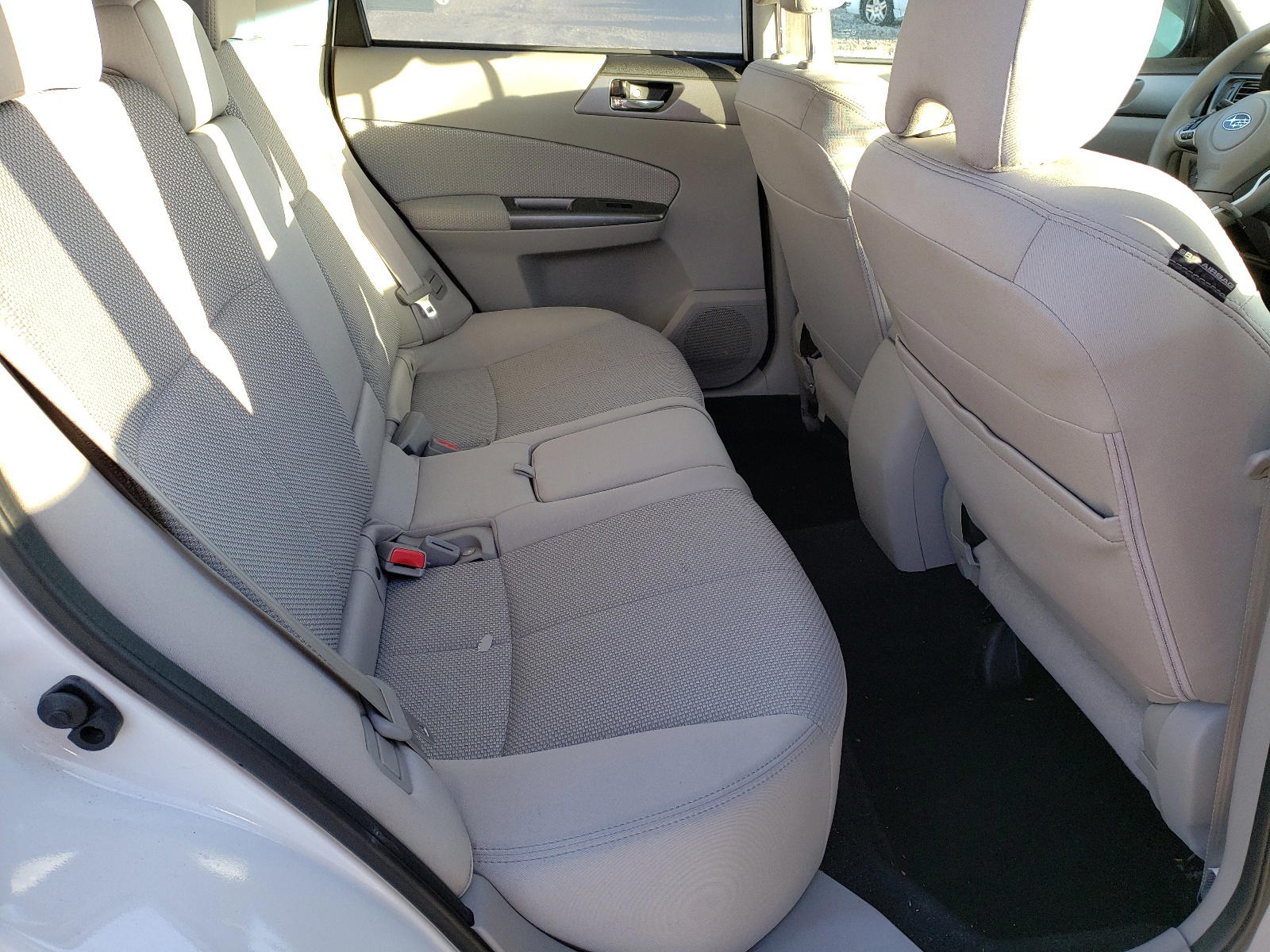 Photo 6 from auction – 2012 SUBARU FORESTER with VIN JF2SHADC5CH404138