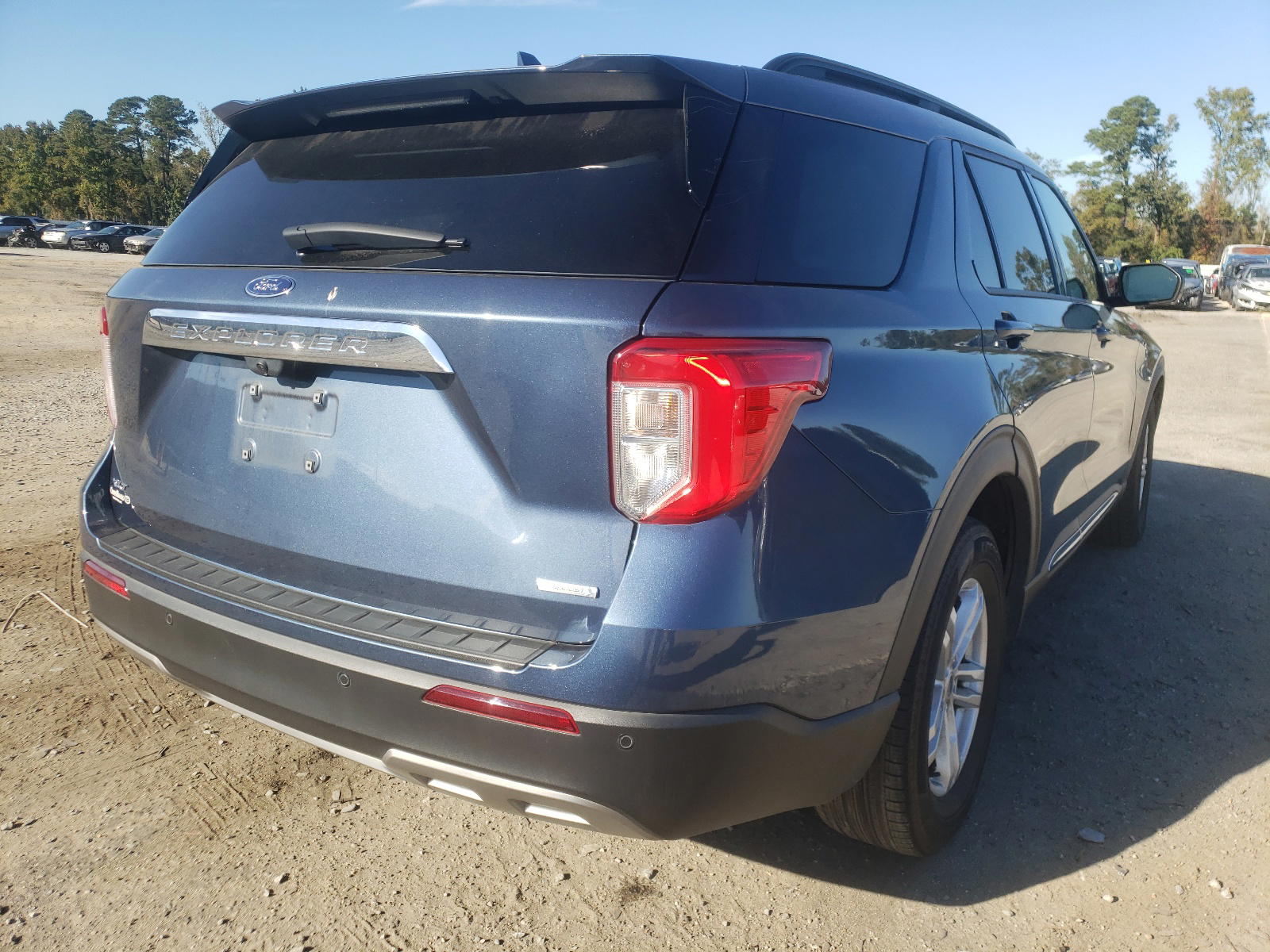 Photo 4 from auction – 2020 FORD EXPLORER X with VIN 1FMSK7DH1LGA76474