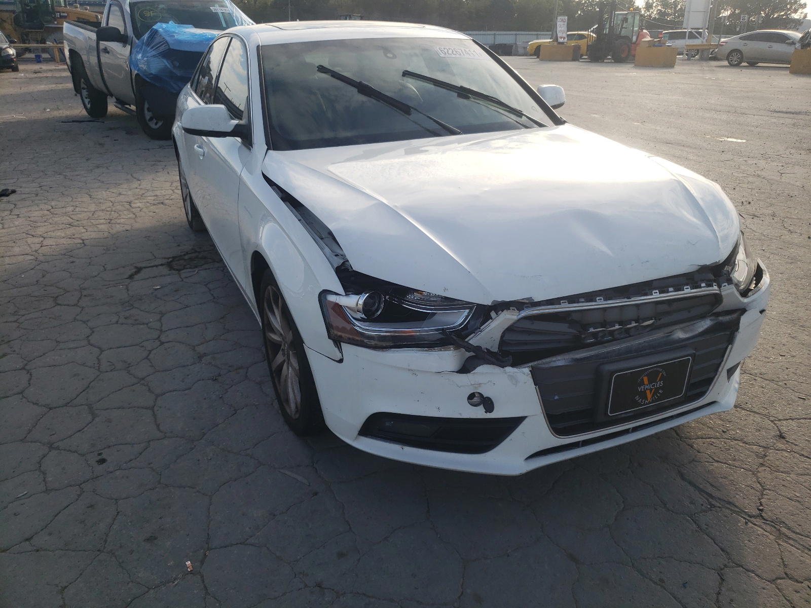 AUDI A4 PREMIUM 2013 with VIN WAUFFAFL2DN025004 - Photo from auction