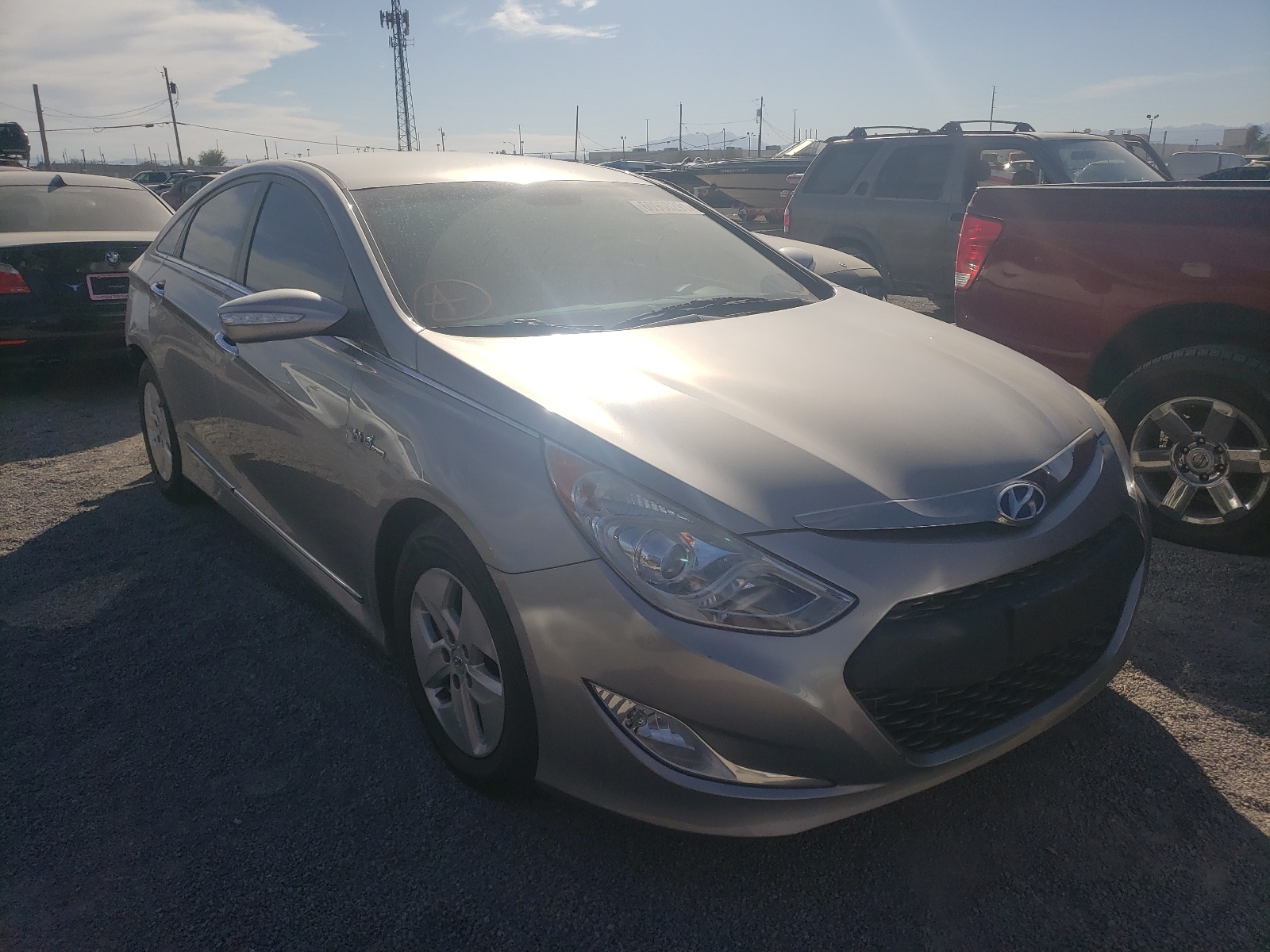 Photo 1 from auction – 2011 HYUNDAI SONATA HYB with VIN KMHEC4A45BA006665