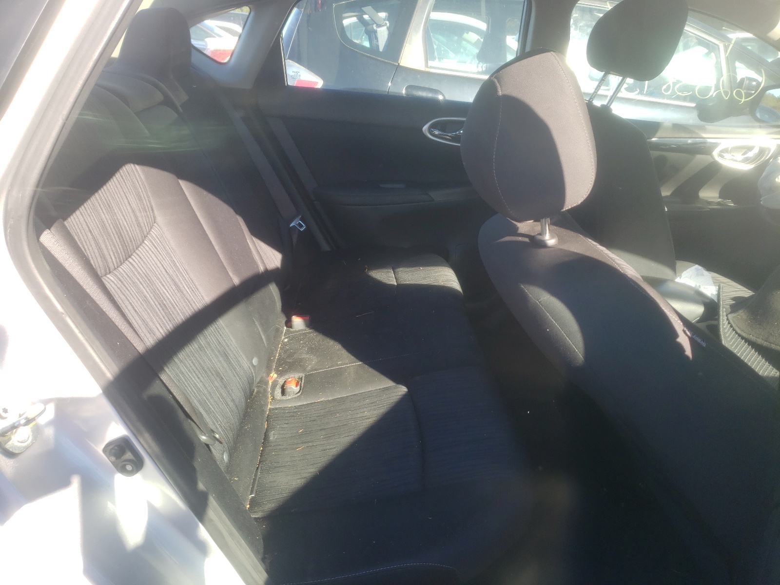 Photo 6 from auction – 2019 NISSAN SENTRA S with VIN 3N1AB7AP2KY250189