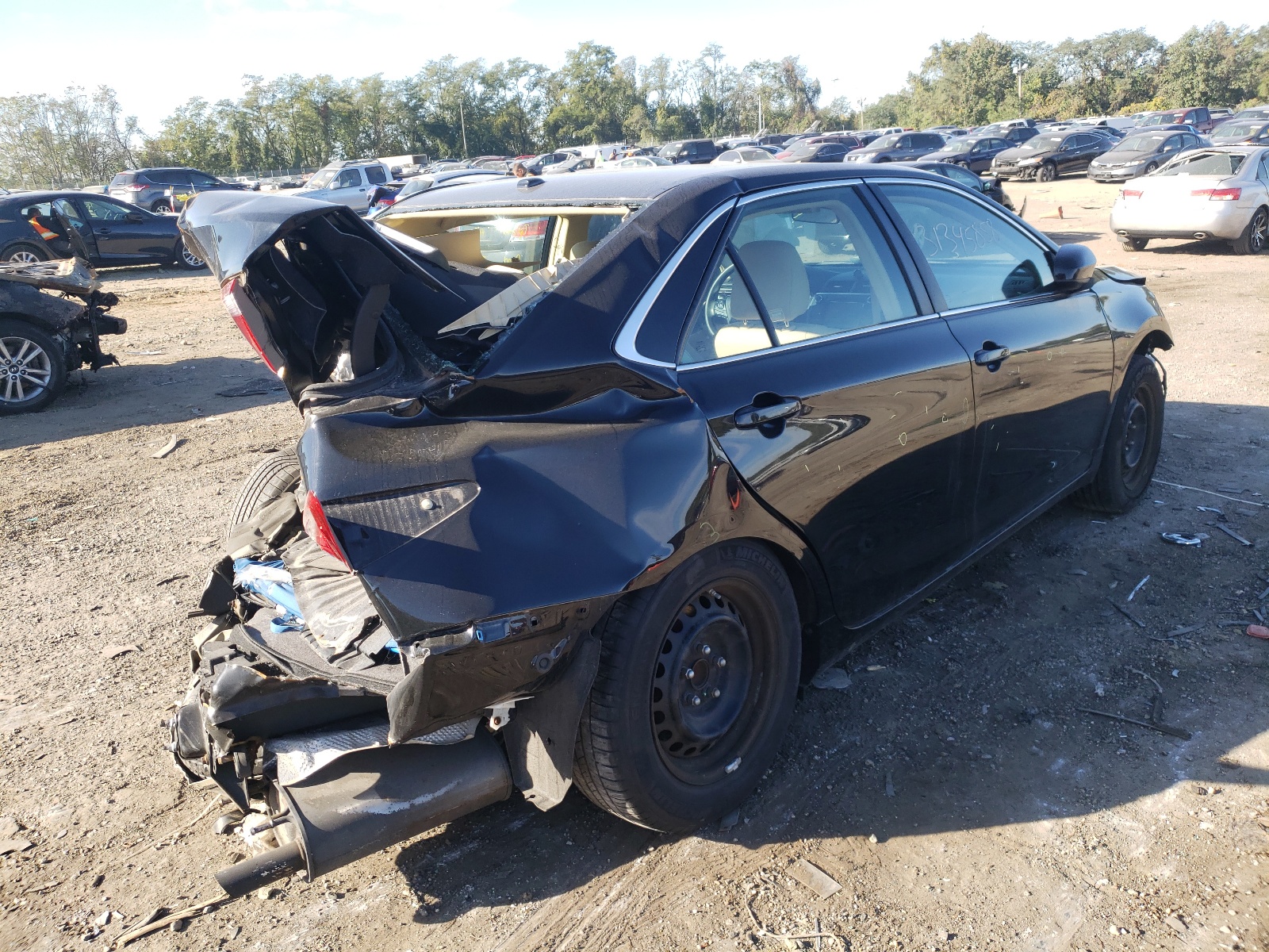 Photo 4 from auction – 2016 TOYOTA CAMRY LE with VIN 4T4BF1FK8GR528556