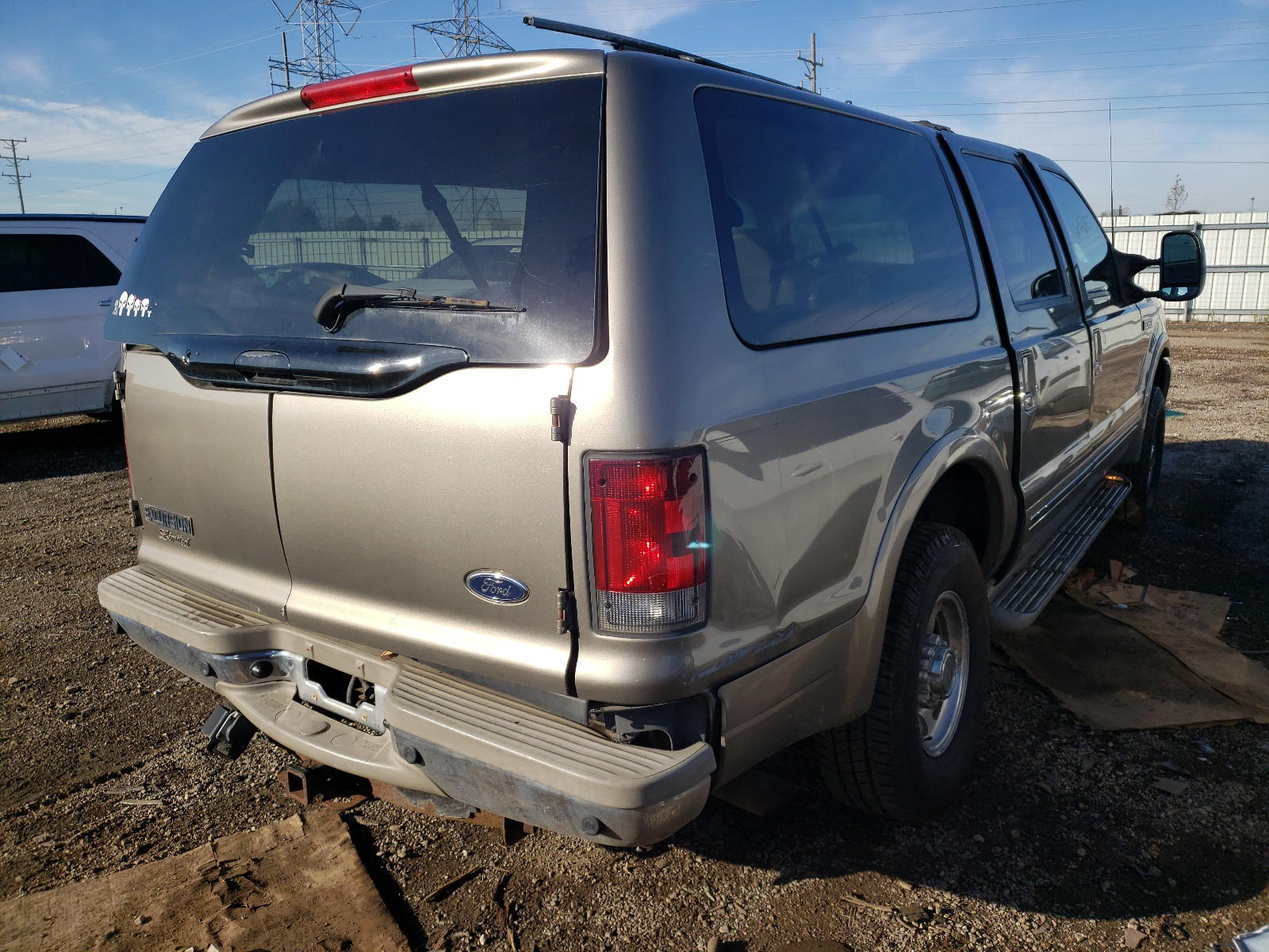 Photo 4 from auction – 2002 FORD EXCURSION with VIN 1FMSU43F02EA51763