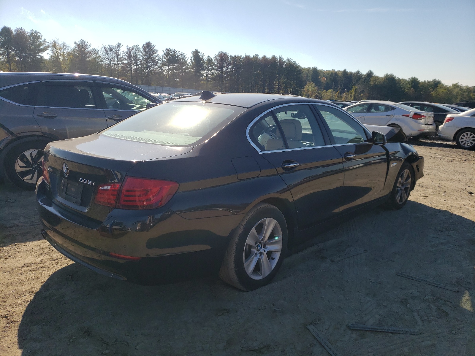 Photo 4 from auction – 2013 BMW 528 XI with VIN WBAXH5C58DD114156