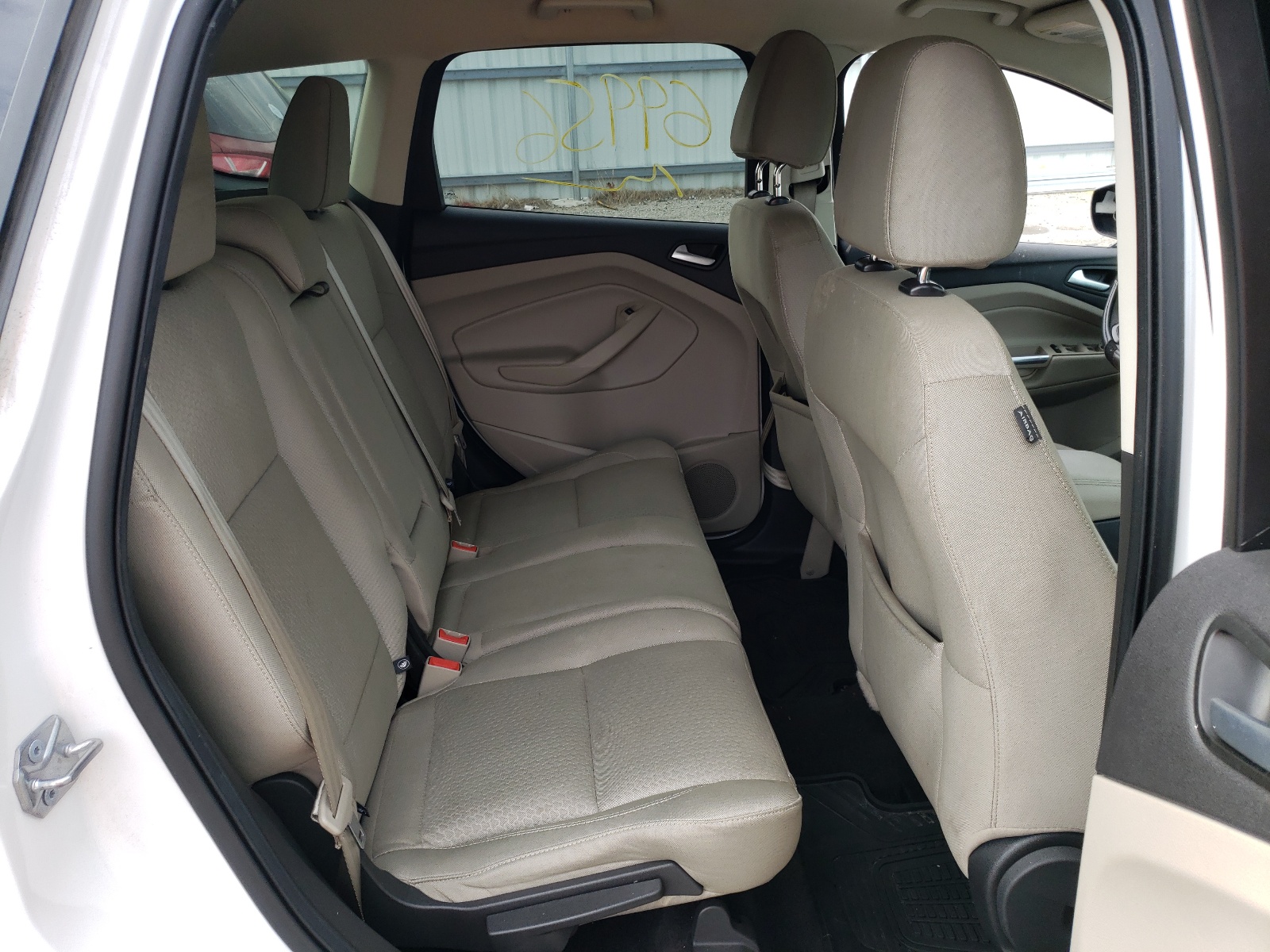 Photo 6 from auction – 2017 FORD ESCAPE SE with VIN 1FMCU0GDXHUD36488