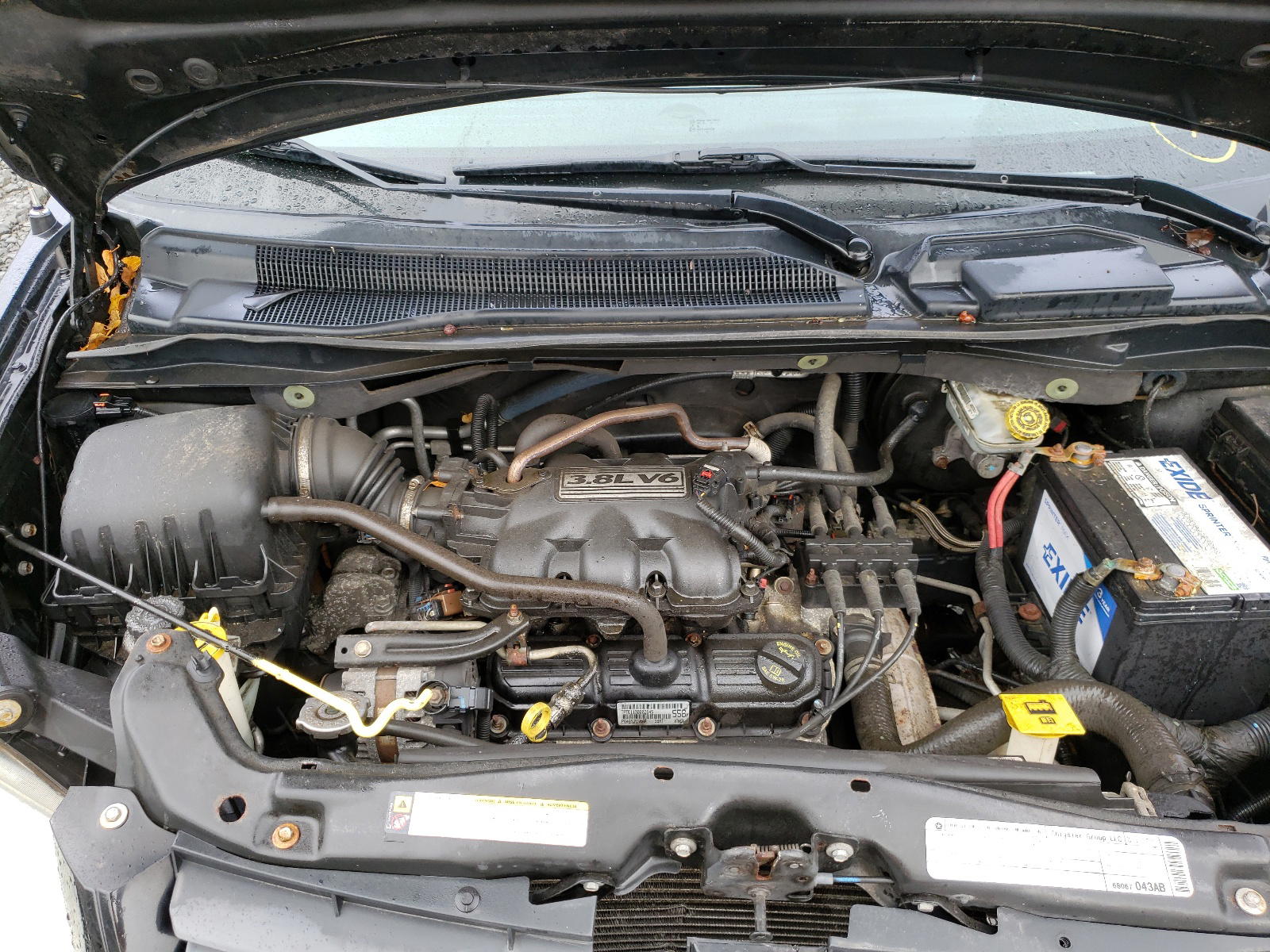 Photo 7 from auction – 2010 DODGE GRAND CARA with VIN 2D4RN3D11AR335730