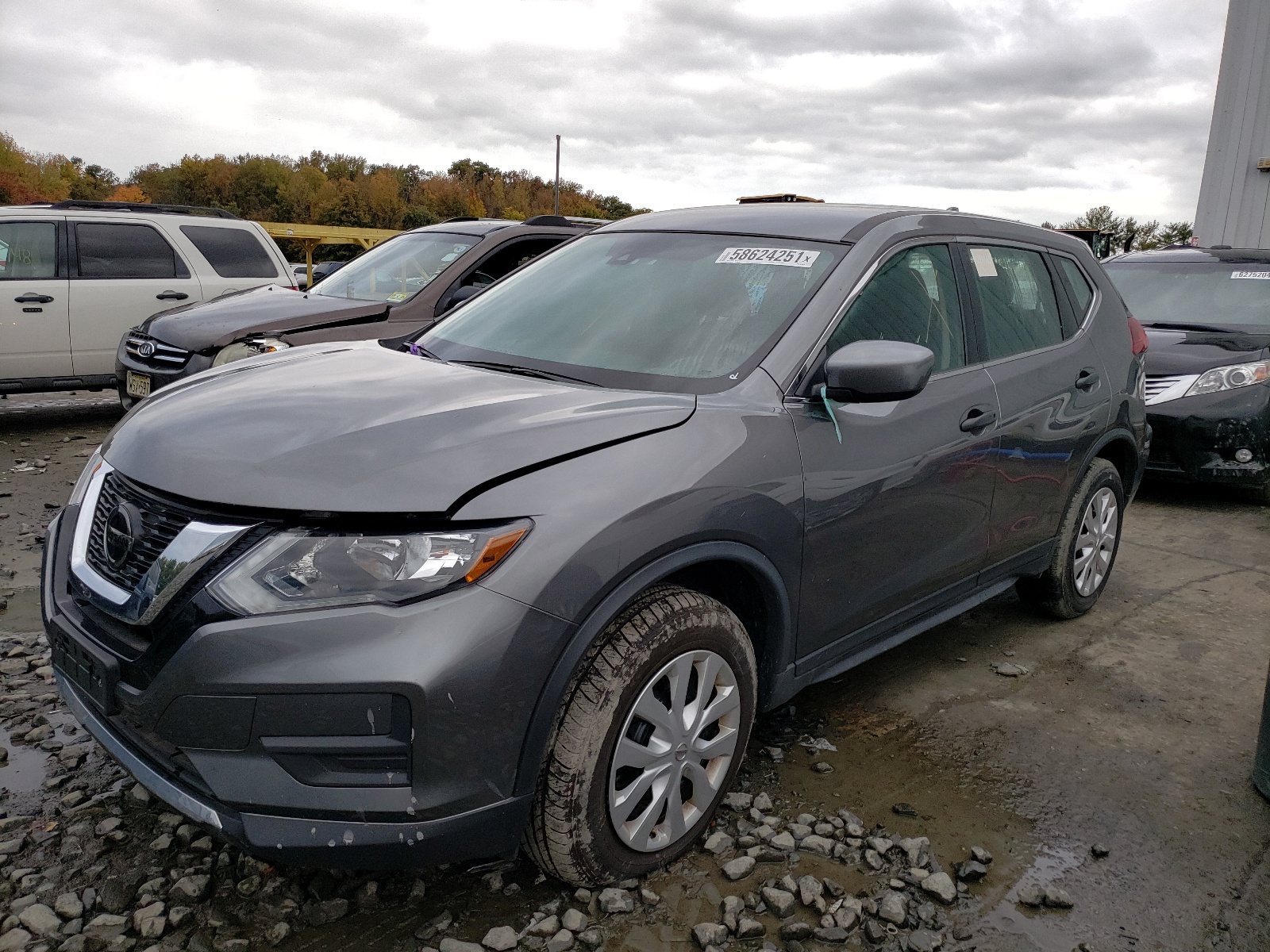 Photo 2 from auction – 2020 NISSAN ROGUE S with VIN KNMAT2MV6LP516159