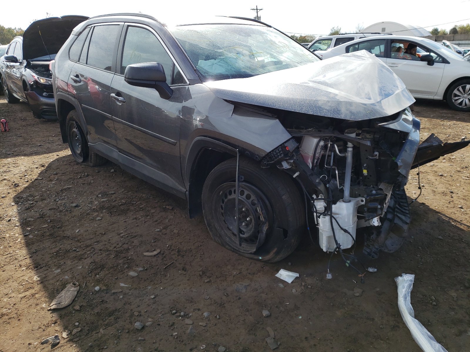 Photo 1 from auction – 2019 TOYOTA RAV4 LE with VIN 2T3F1RFV0KC030579