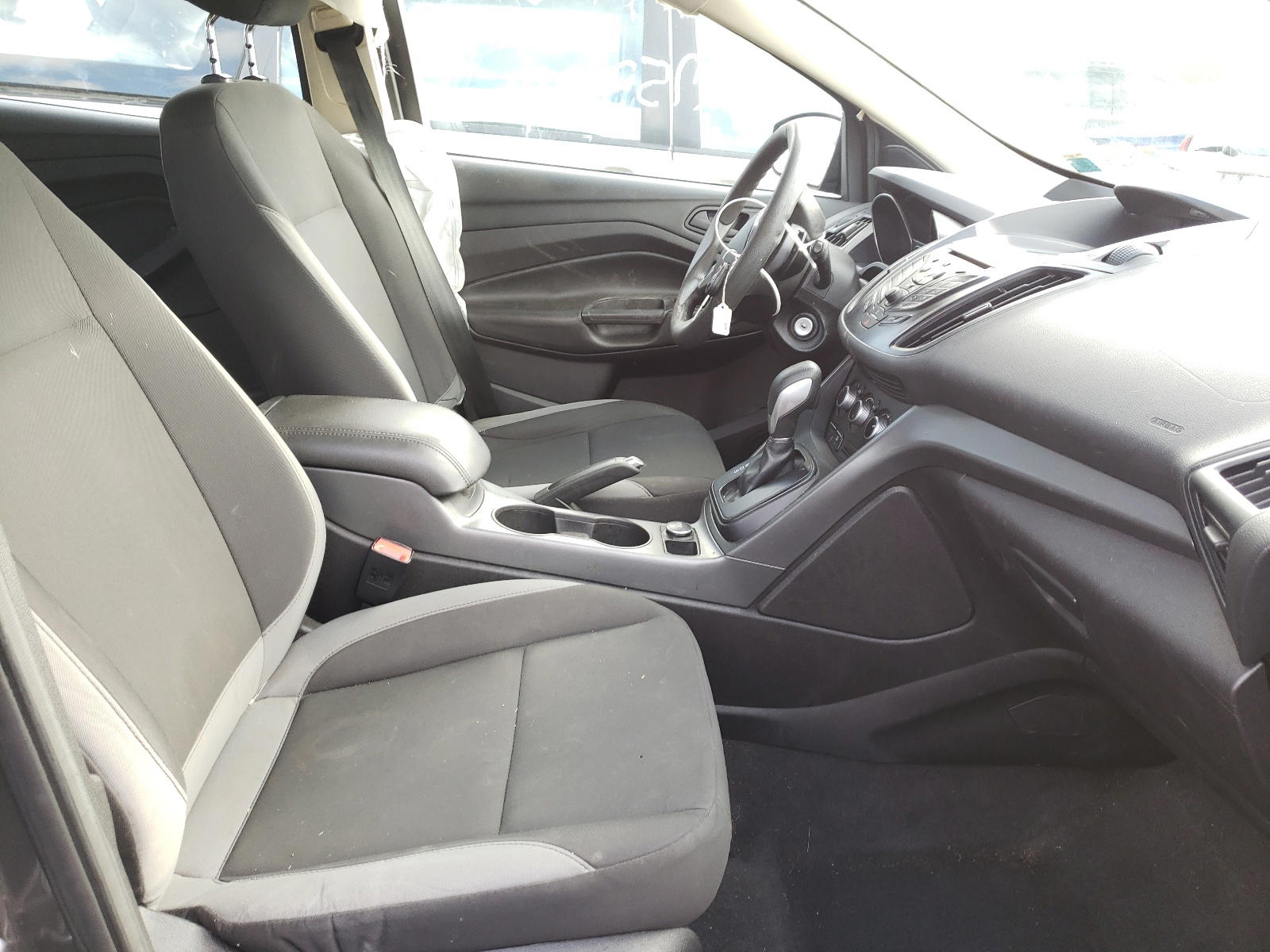 Photo 5 from auction – 2013 FORD ESCAPE S with VIN 1FMCU0F75DUD22925