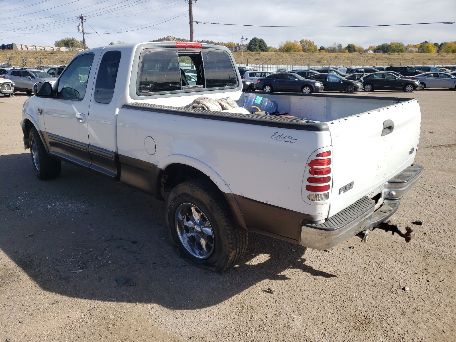 Photo 3 from auction – 1998 FORD F150 with VIN 1FTRX18LXWNB56744