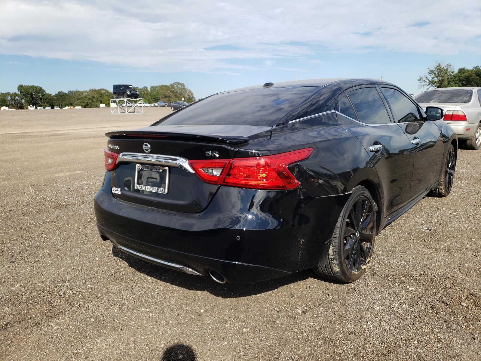 Photo 4 from auction – 2017 NISSAN MAXIMA 3.5 with VIN 1N4AA6AP1HC366694