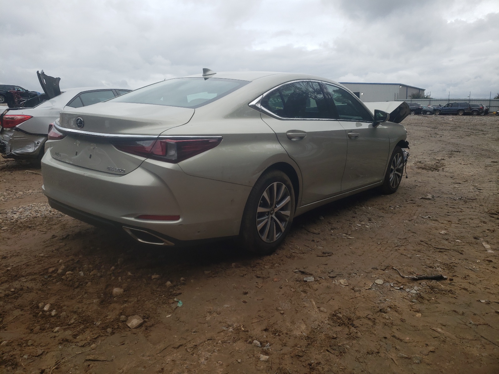 Photo 4 from auction – 2021 LEXUS ES 350 BAS with VIN 58ACZ1B10MU092826