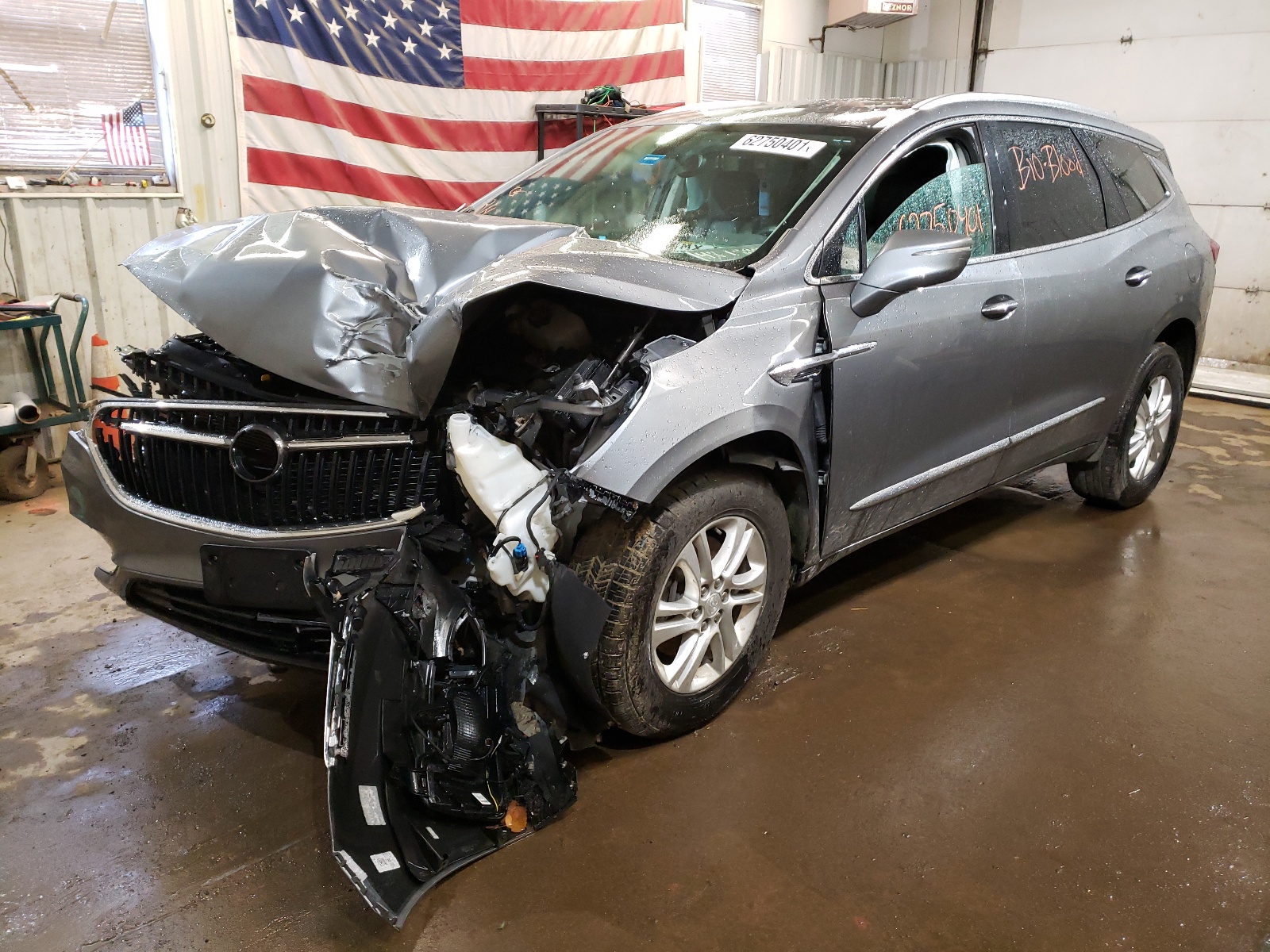Photo 2 from auction – 2019 BUICK ENCLAVE ES with VIN 5GAEVAKW8KJ286533