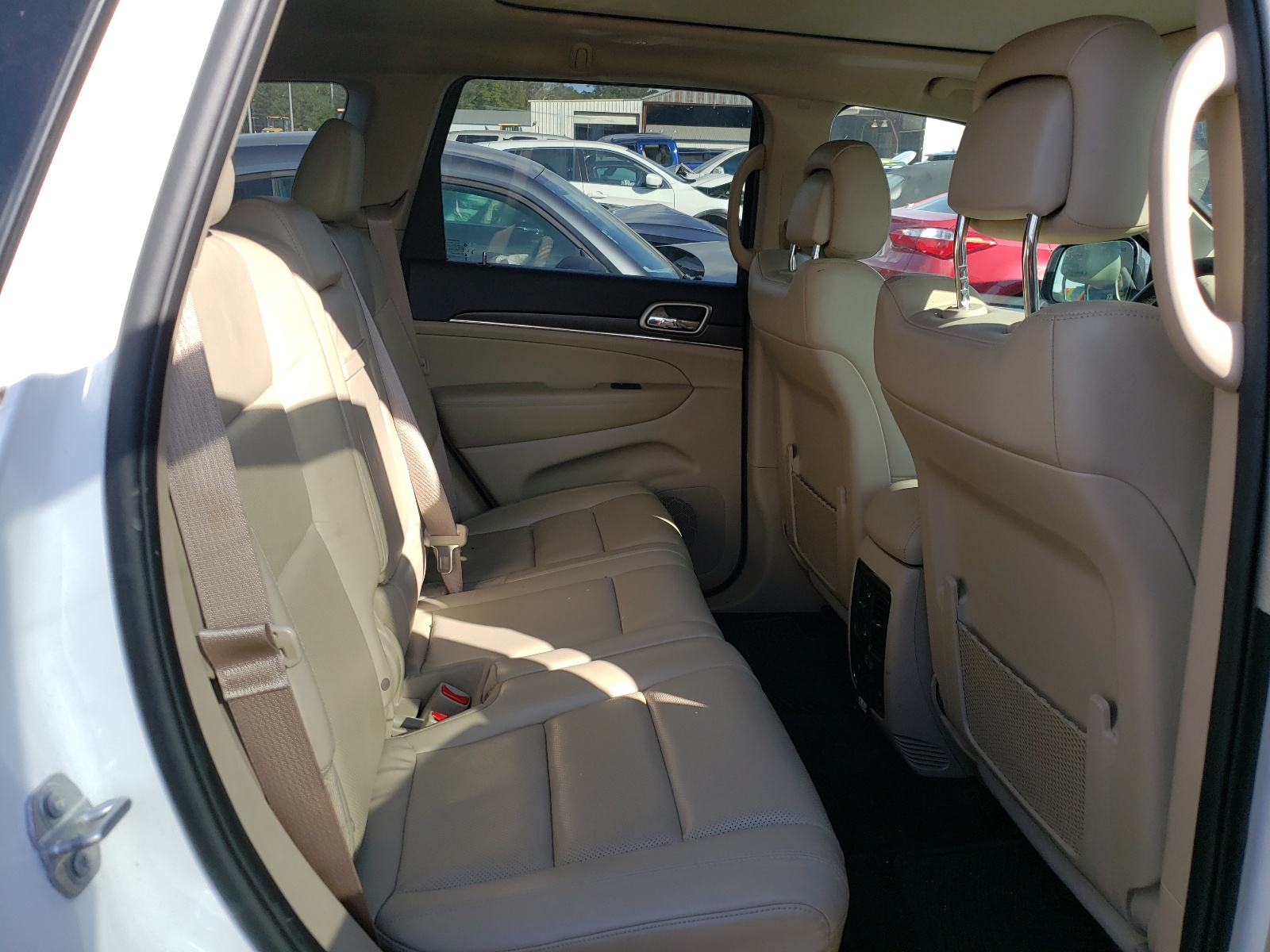 Photo 6 from auction – 2017 JEEP GRAND CHER with VIN 1C4RJEBG7HC780116