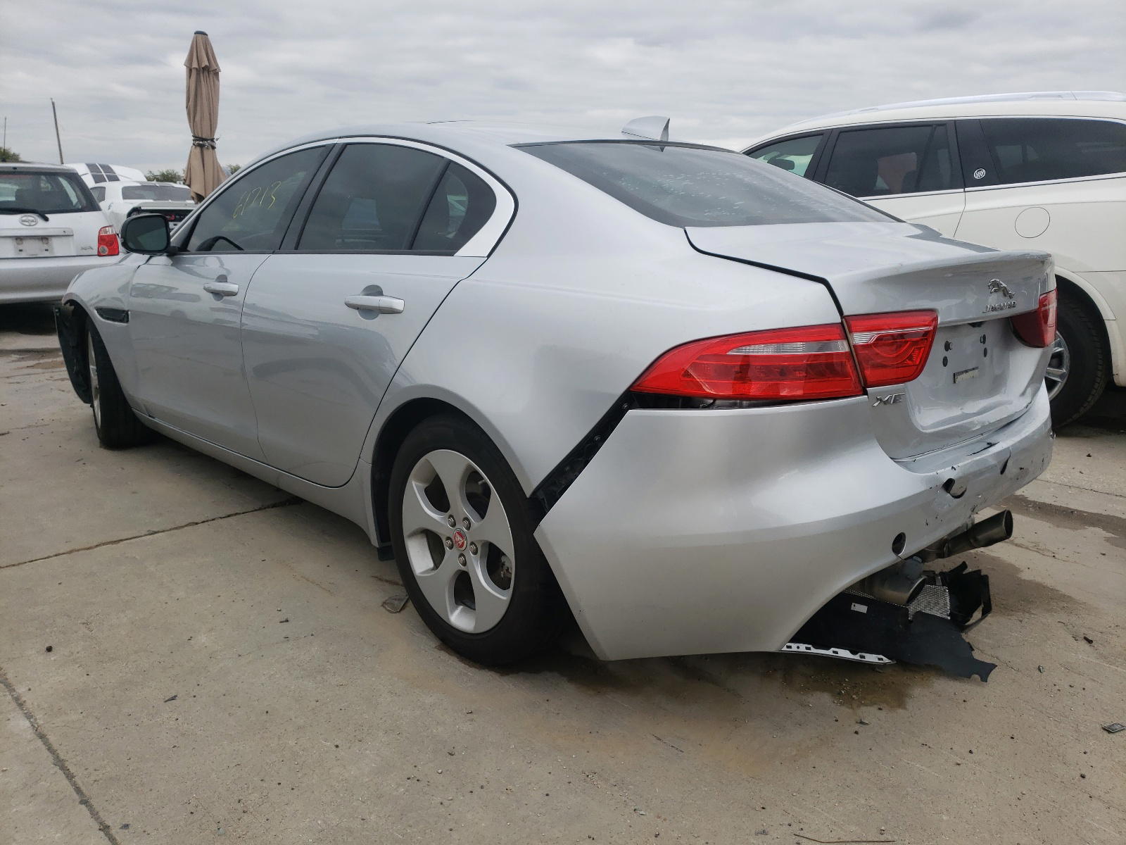 Photo 3 from auction – 2017 JAGUAR XE with VIN SAJAR4BG1HA965162