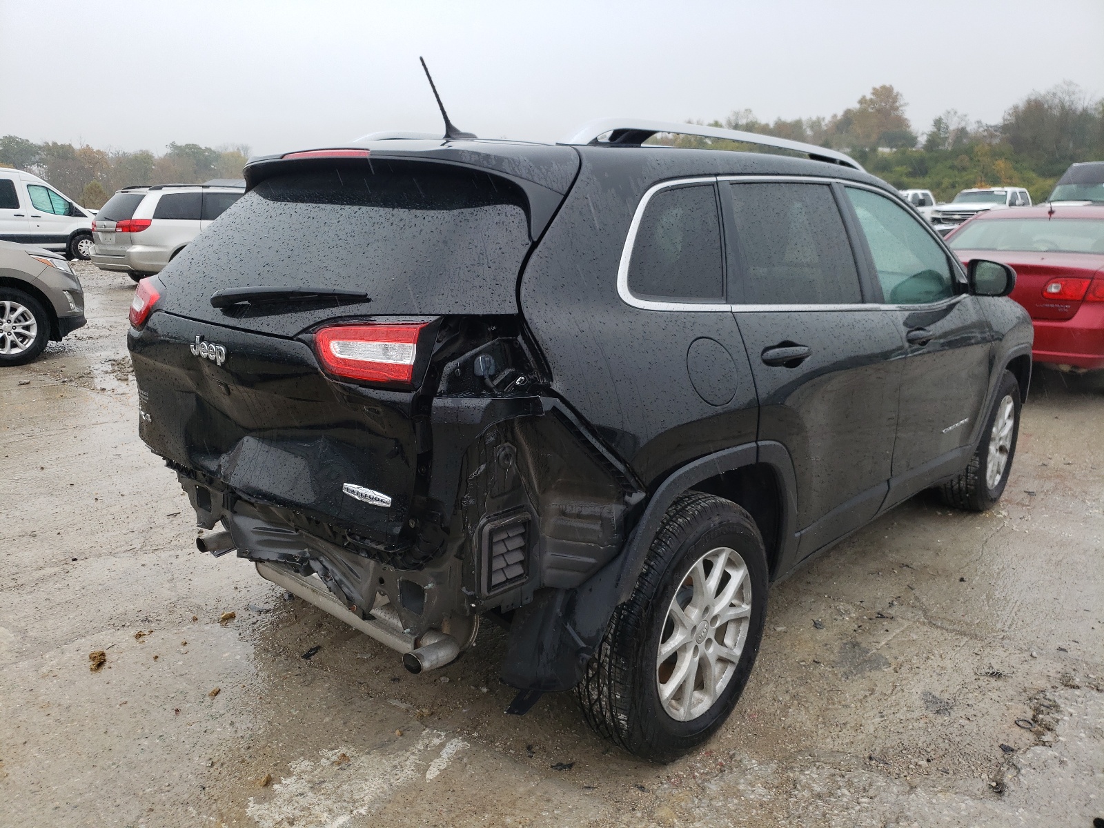 Photo 4 from auction – 2017 JEEP CHEROKEE L with VIN 1C4PJMCS5HW530019