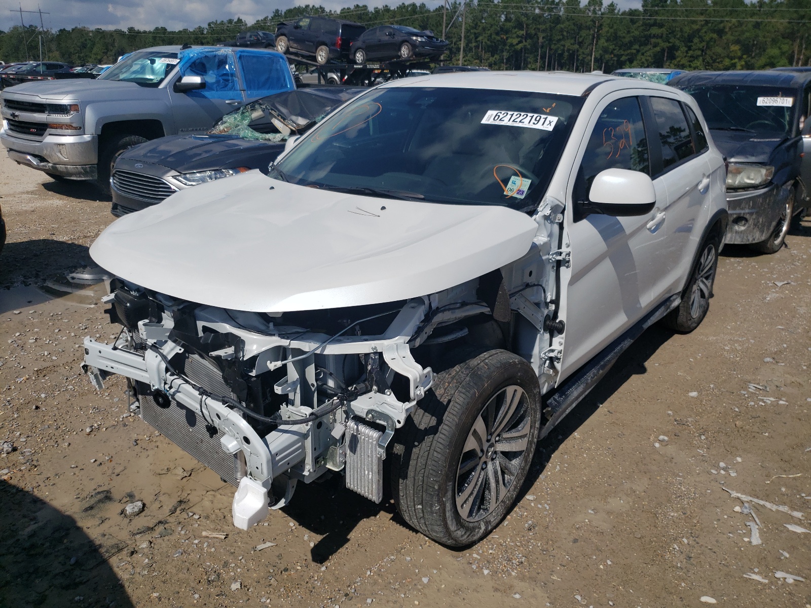 Photo 2 from auction – 2021 MITSUBISHI OUTLANDER with VIN JA4APUAU5MU021055
