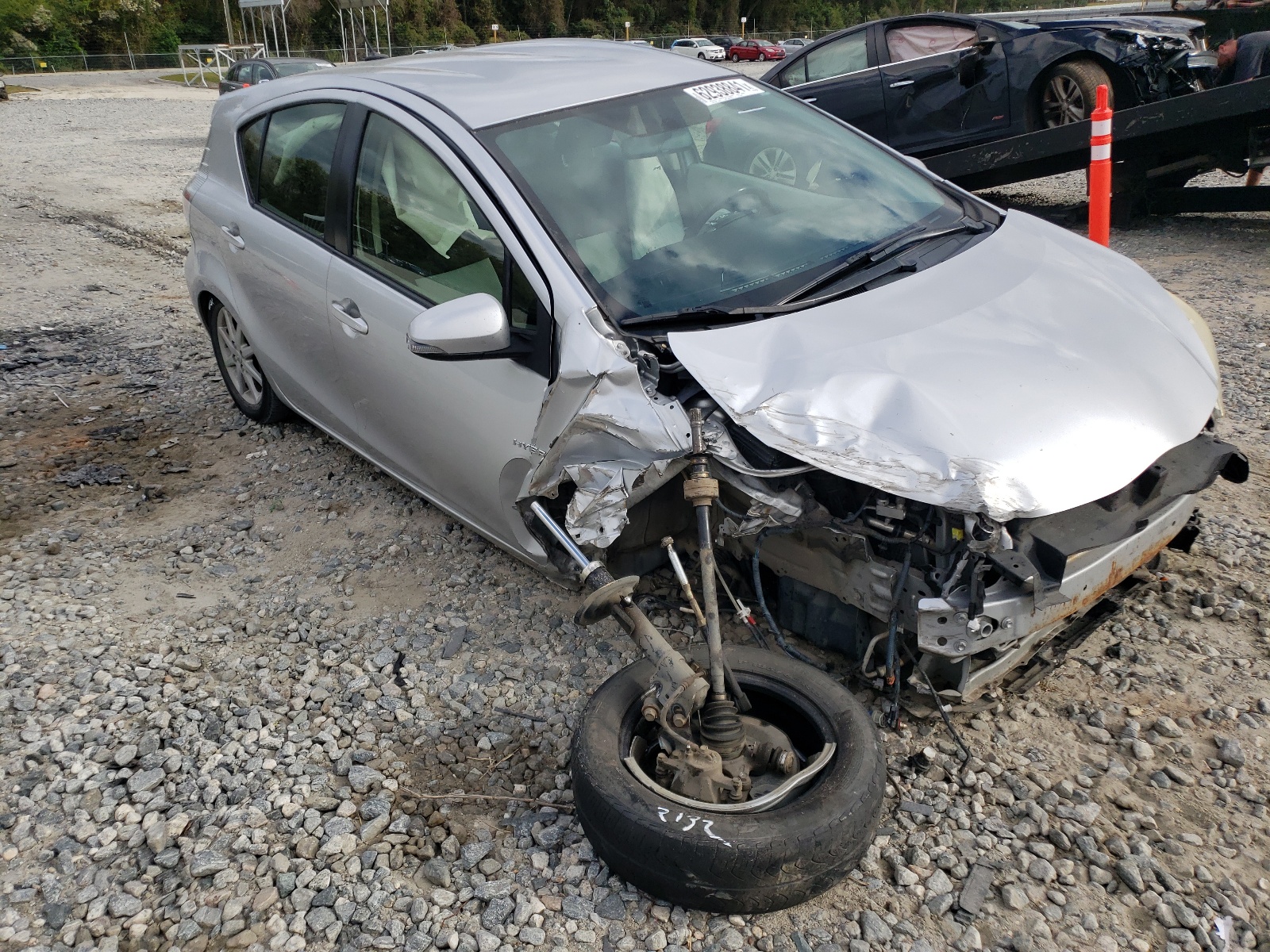 TOYOTA PRIUS C 2013 with VIN JTDKDTB33D1538455 - Photo from auction