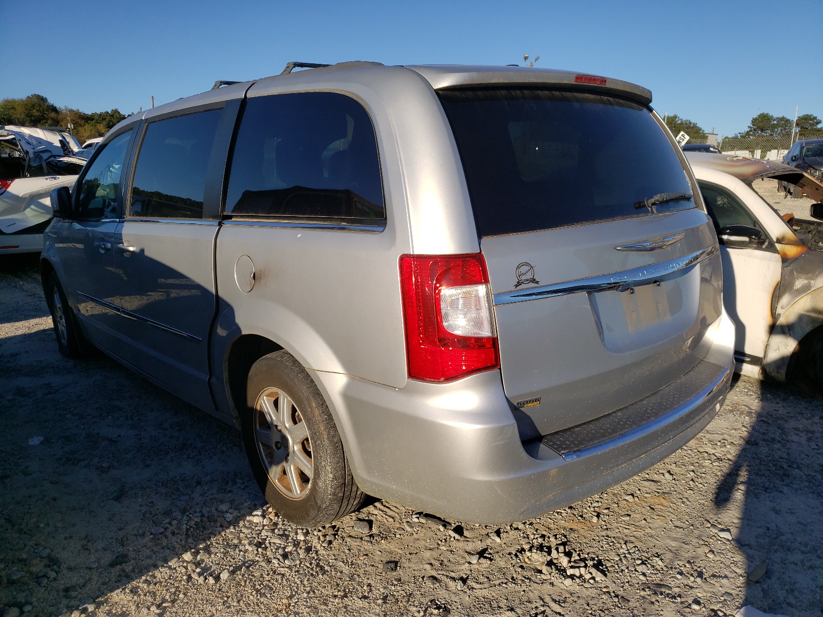 Photo 3 from auction – 2012 CHRYSLER TOWN & COU with VIN 2C4RC1BG8CR320336