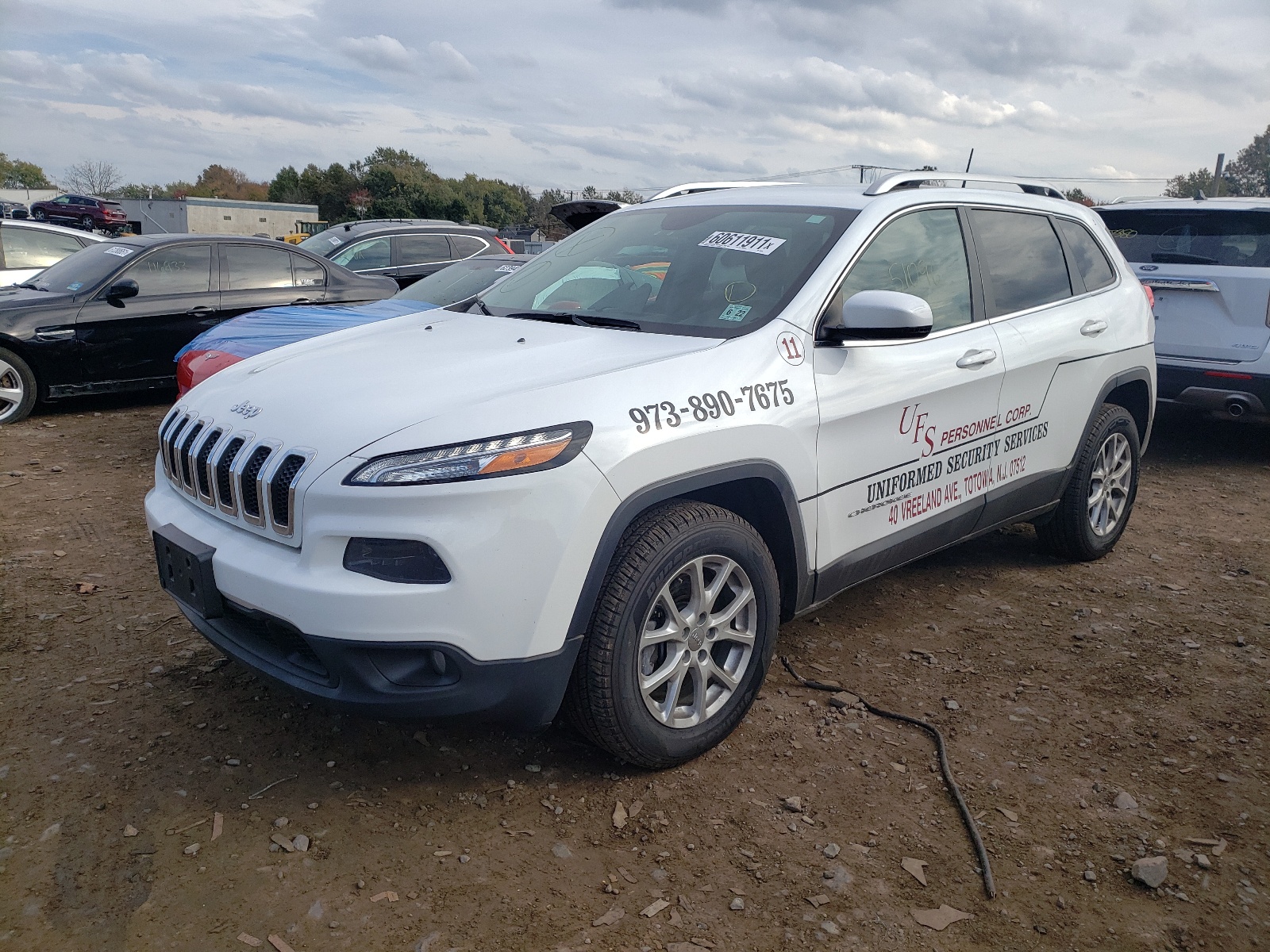 Photo 2 from auction – 2017 JEEP CHEROKEE L with VIN 1C4PJMCS9HW532520