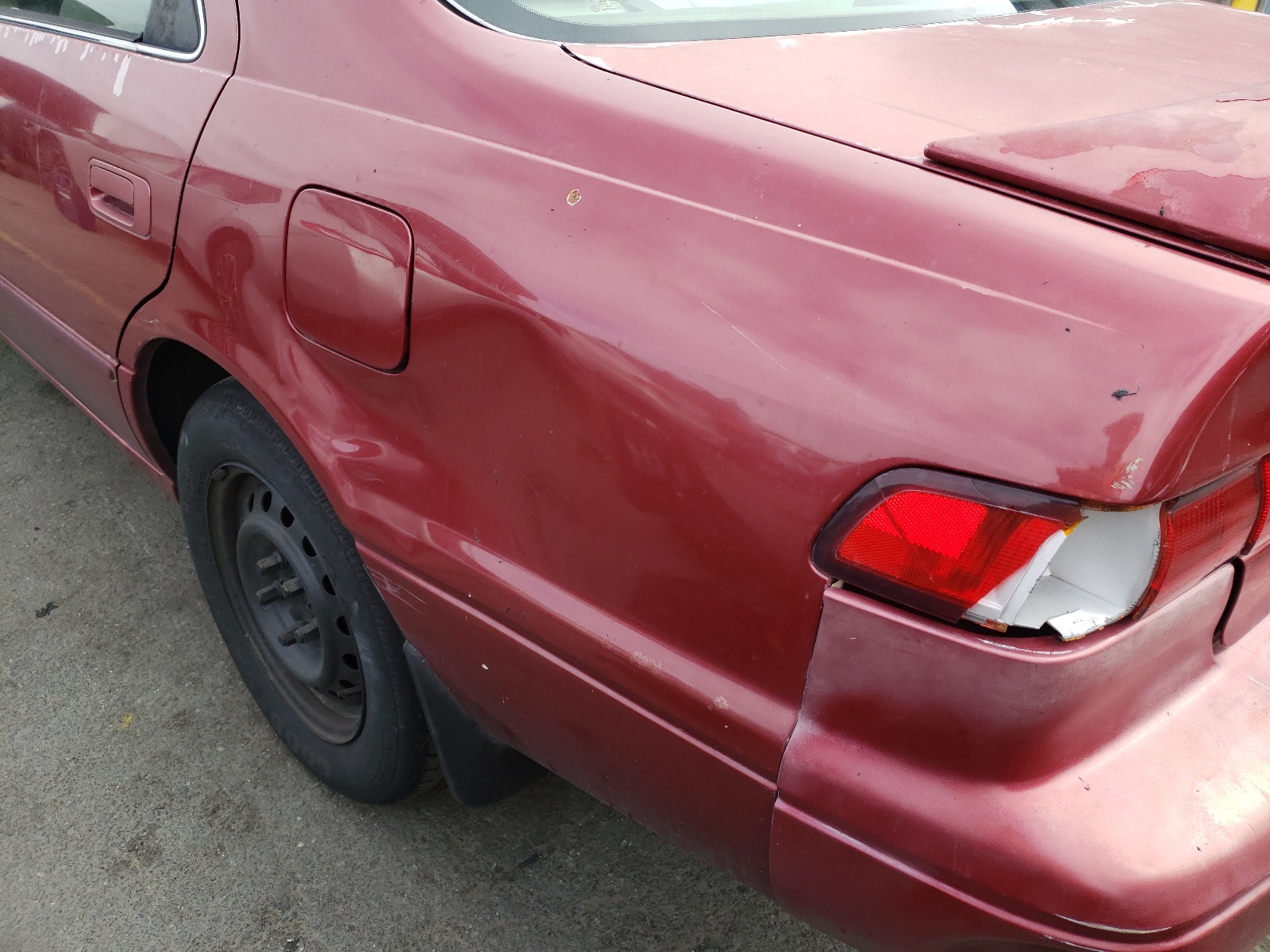 Photo 9 from auction – 1998 TOYOTA CAMRY CE with VIN JT2BF22K2W0123446