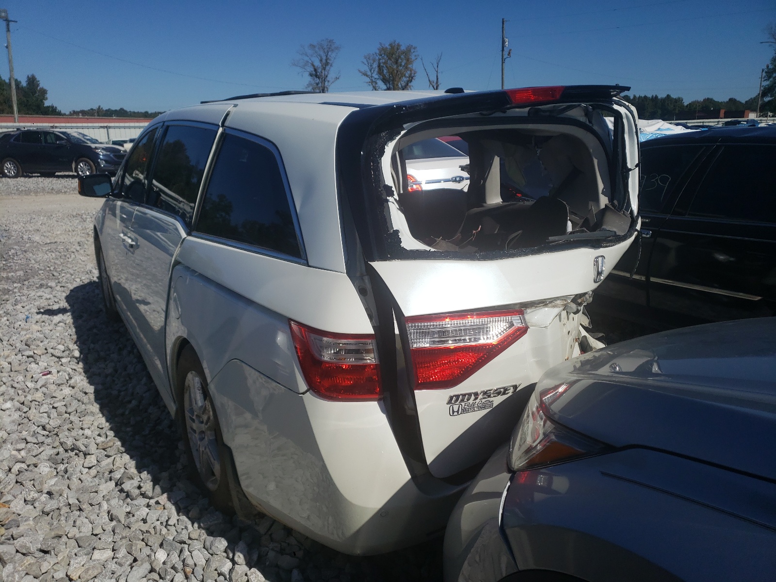 Photo 3 from auction – 2012 HONDA ODYSSEY TO with VIN 5FNRL5H90CB145558